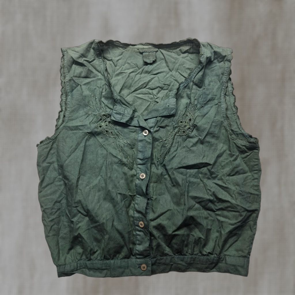 Vintage VINTAGE La Redoute Women's Cropped Sleeveless Button-Up Shirt Size 12 Green Blouse Office Casual Size XL / US 12-14 / IT 48-50 - 1 Thumbnail