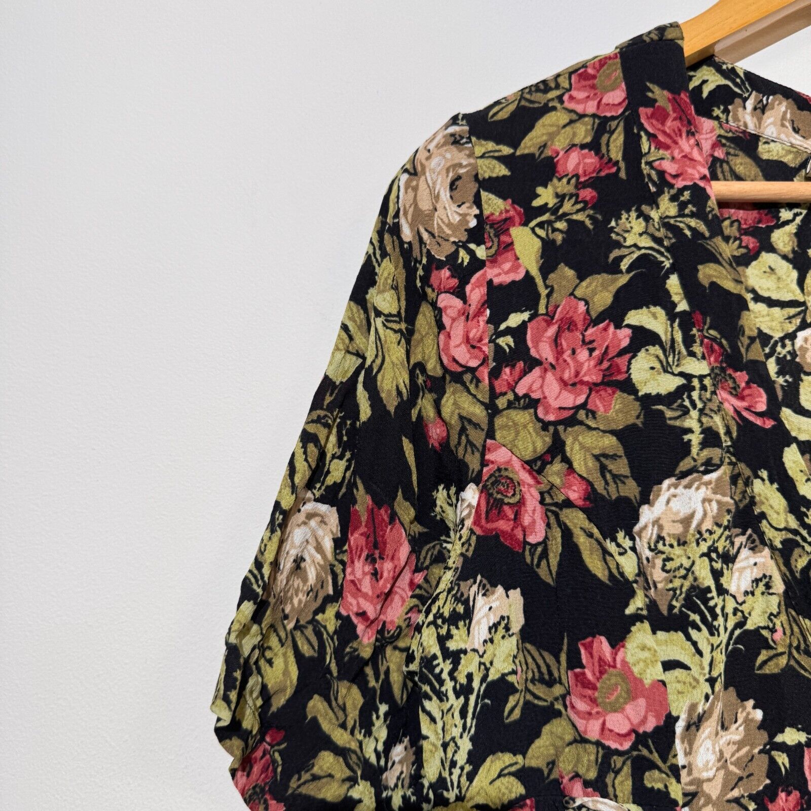Ganni × Vintage Ganni Green Black Viscose Dress Size S Floral Pattern 90s Size S / US 4 / IT 40 - 9 Thumbnail