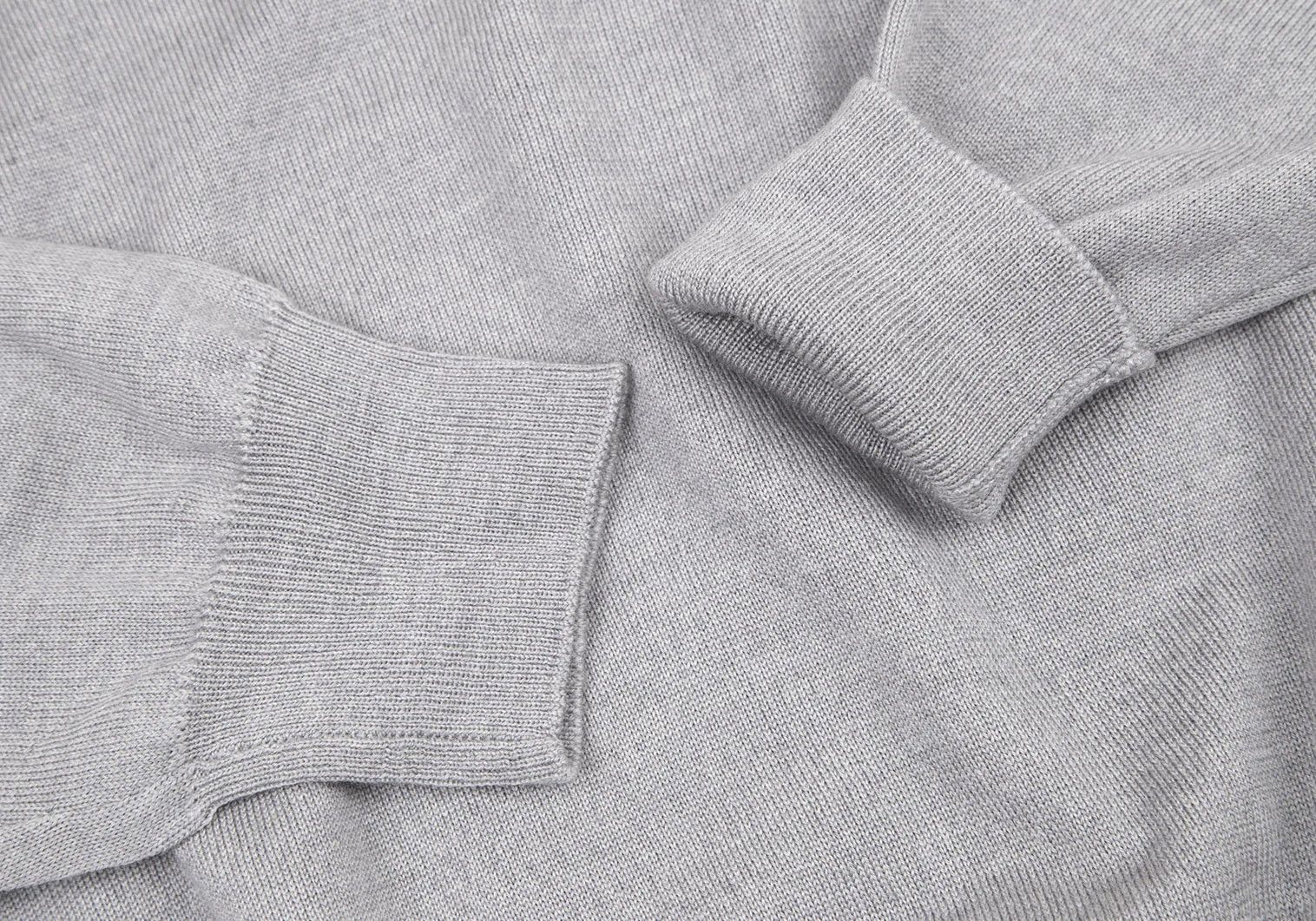 Armani Collezioni Wool V-Neck Knit Sweater in Gray, Size L Size US XXS / EU 40 - 4 Thumbnail