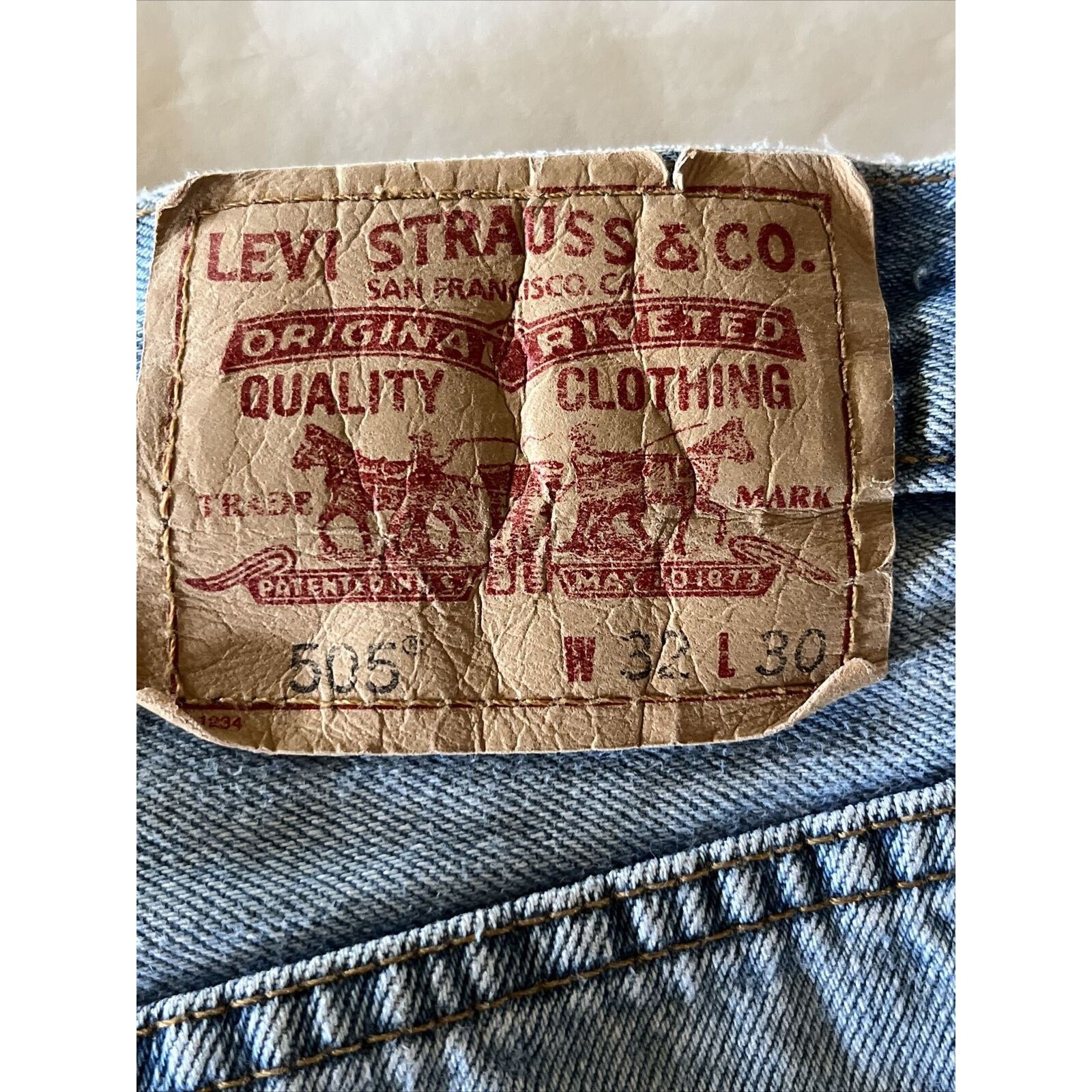 Levi's Levi’s 505 Jeans Mens 32x30 Light Wash Denim Cotton Blue Size US 32 / EU 48 - 2 Thumbnail