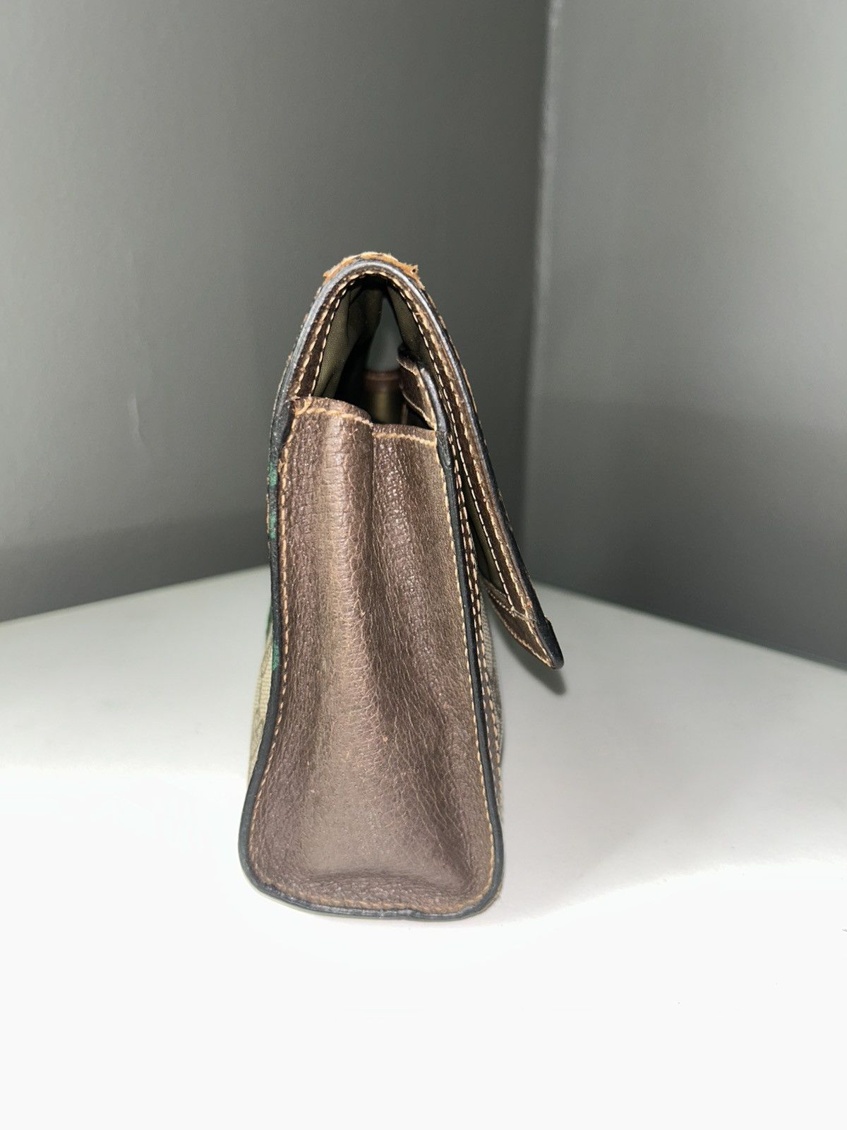 Gucci Vintage Gucci Parfums GG Supreme Sherry Line Clutch Bag Size ONE SIZE - 9 Thumbnail