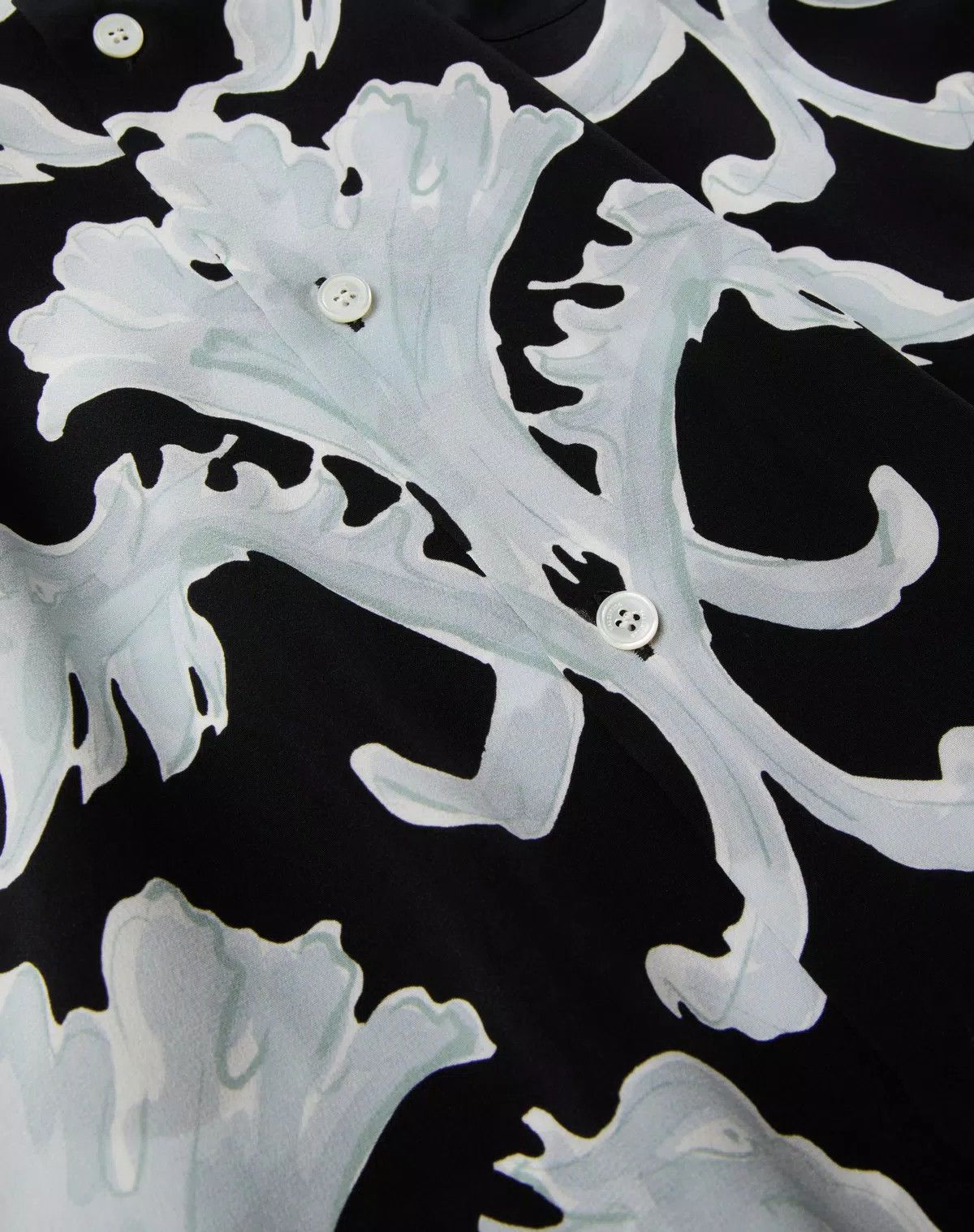 Valentino oc11z0725 Silk Bowling Shirt in Black/White Size US M / EU 48-50 / 2 - 8 Thumbnail