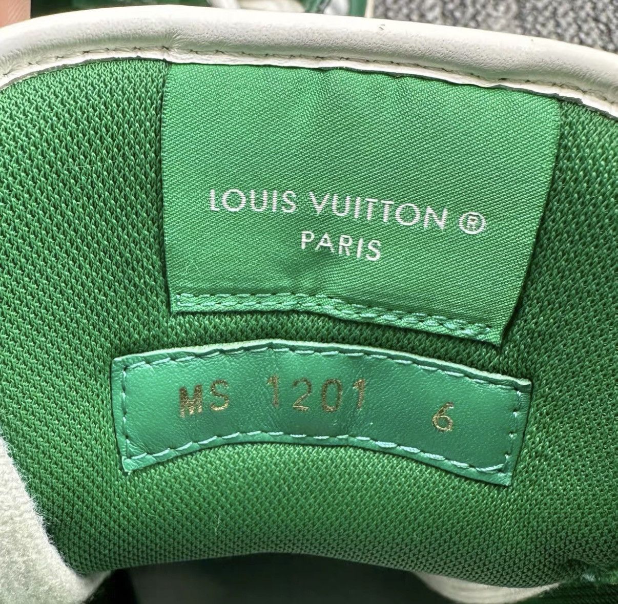 Louis Vuitton Louis Vuitton Rivoli Monogram High Top Sneakers J42 Size US 7 / EU 40 - 7 Thumbnail