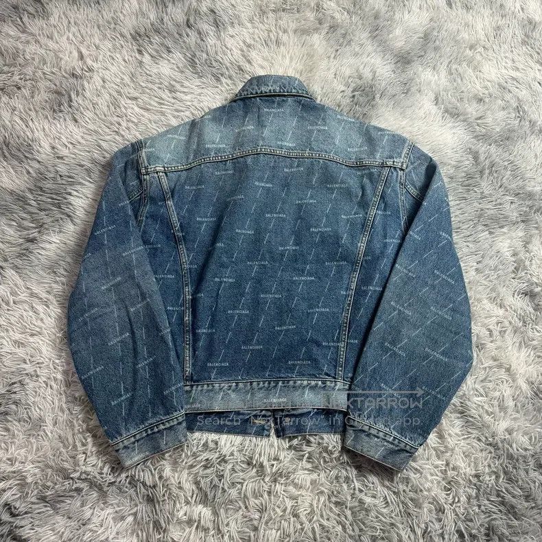 Balenciaga Balenciaga All-over Printed Denim Jacket Size US S / EU 44-46 / 1 - 5 Thumbnail