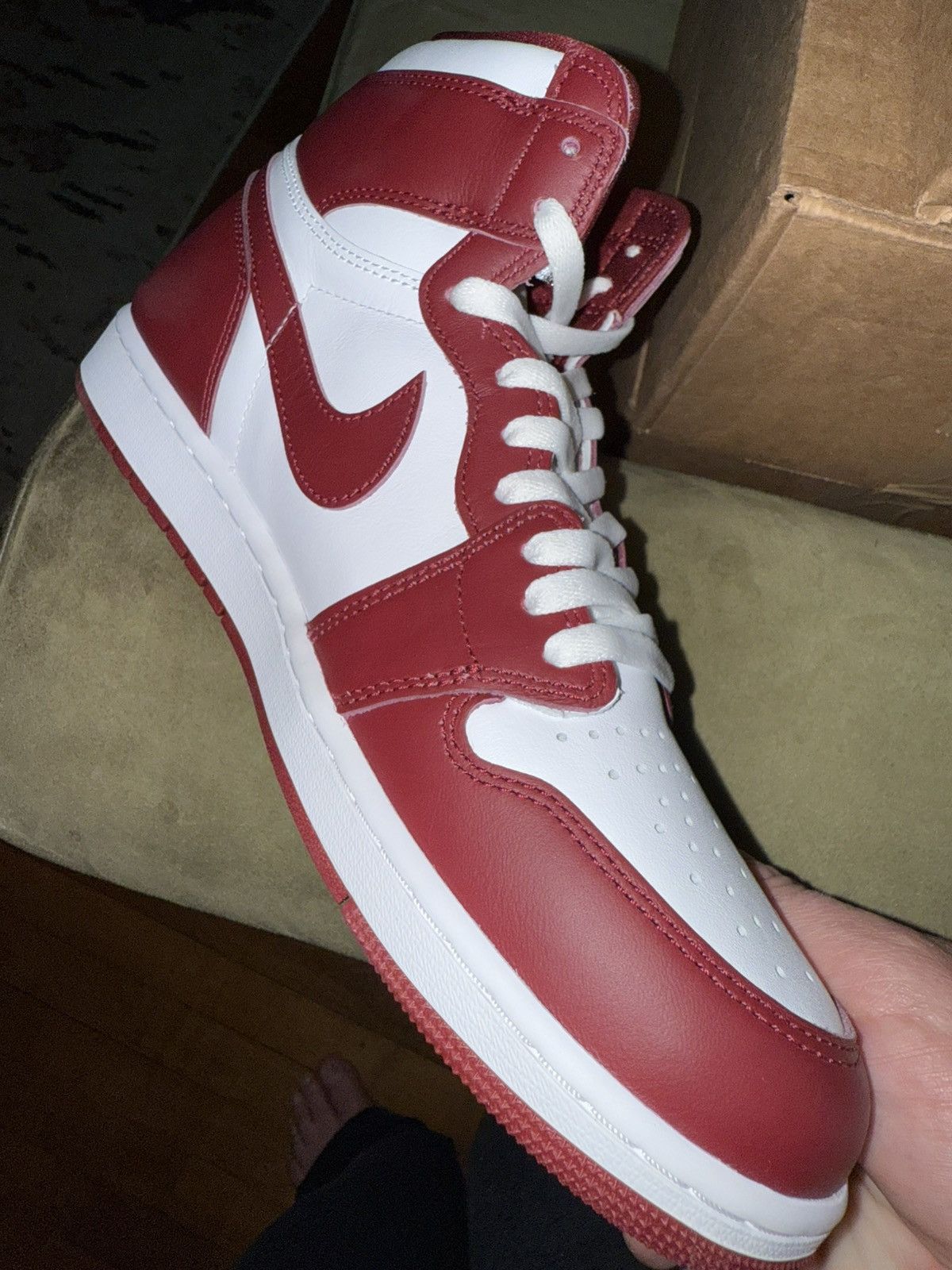 Jordan Brand Nike Air Jordan Retro 1 Artisanal Team Red NEW w/Xtra laces! Size US 11.5 / EU 44-45 - 13 Thumbnail