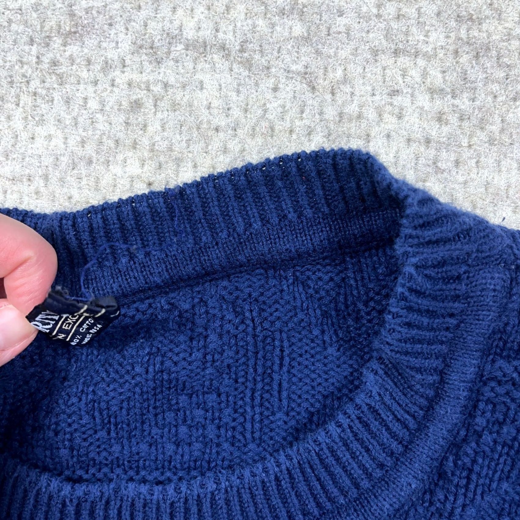 Vintage Item Specifications: Collar Style: Rip Size US L / EU 52-54 / 3 - 5 Thumbnail