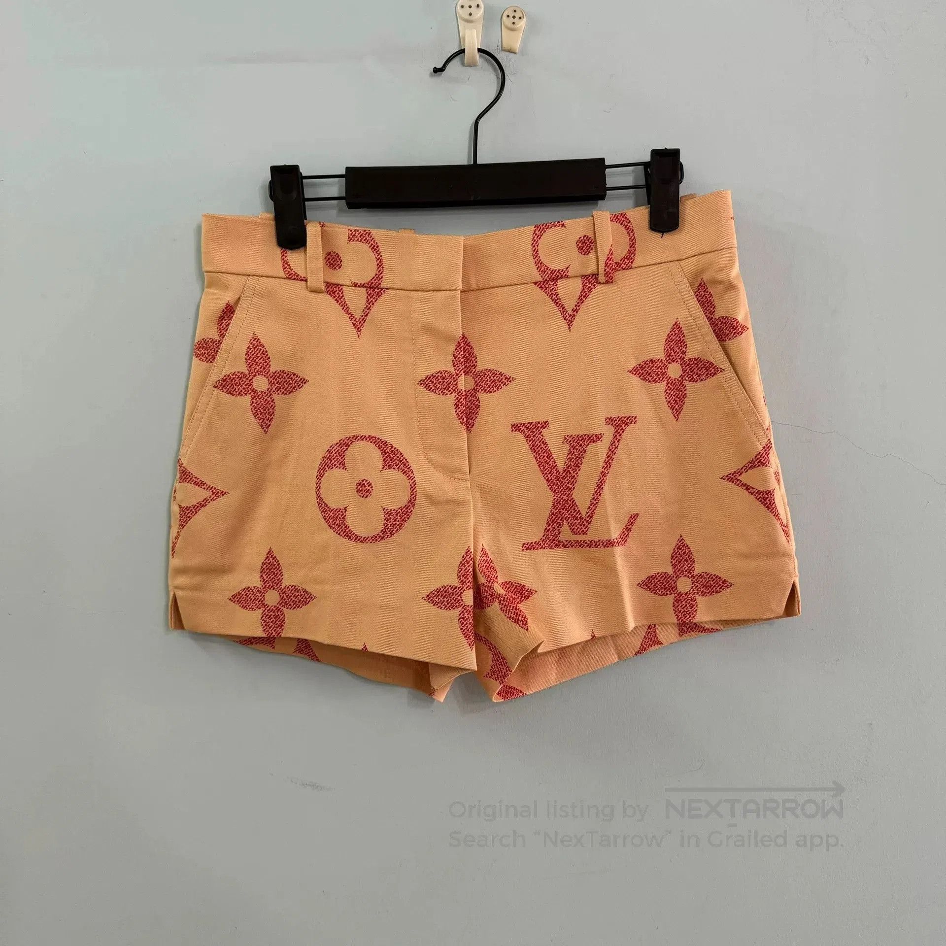 Louis Vuitton Louis Vuitton Orange Monogram Print Shorts. Size 35" - 1 Thumbnail