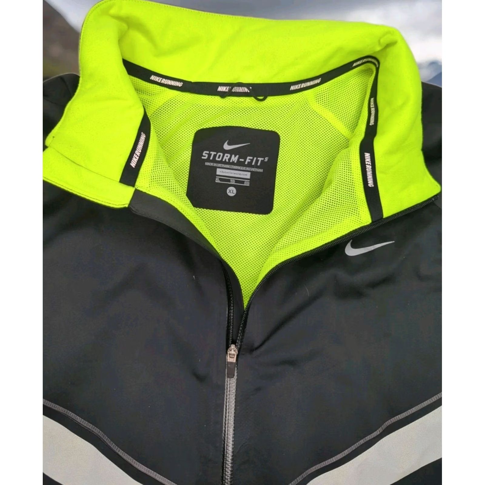 Nike Nike Vapor 5 World Record Running Jacket Men XL Black Vented Reflect Size US XL / EU 56 / 4 - 5 Thumbnail