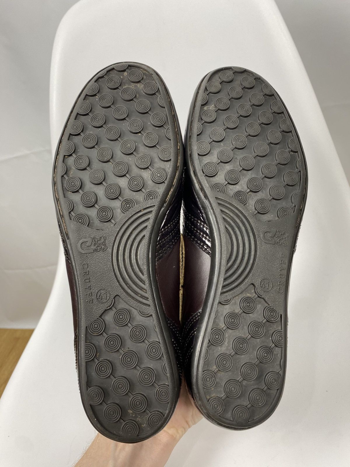 Designer Cruyff Indoor Genuine Leather Trainers size 41 Size US 8 / EU 41 - 7 Thumbnail