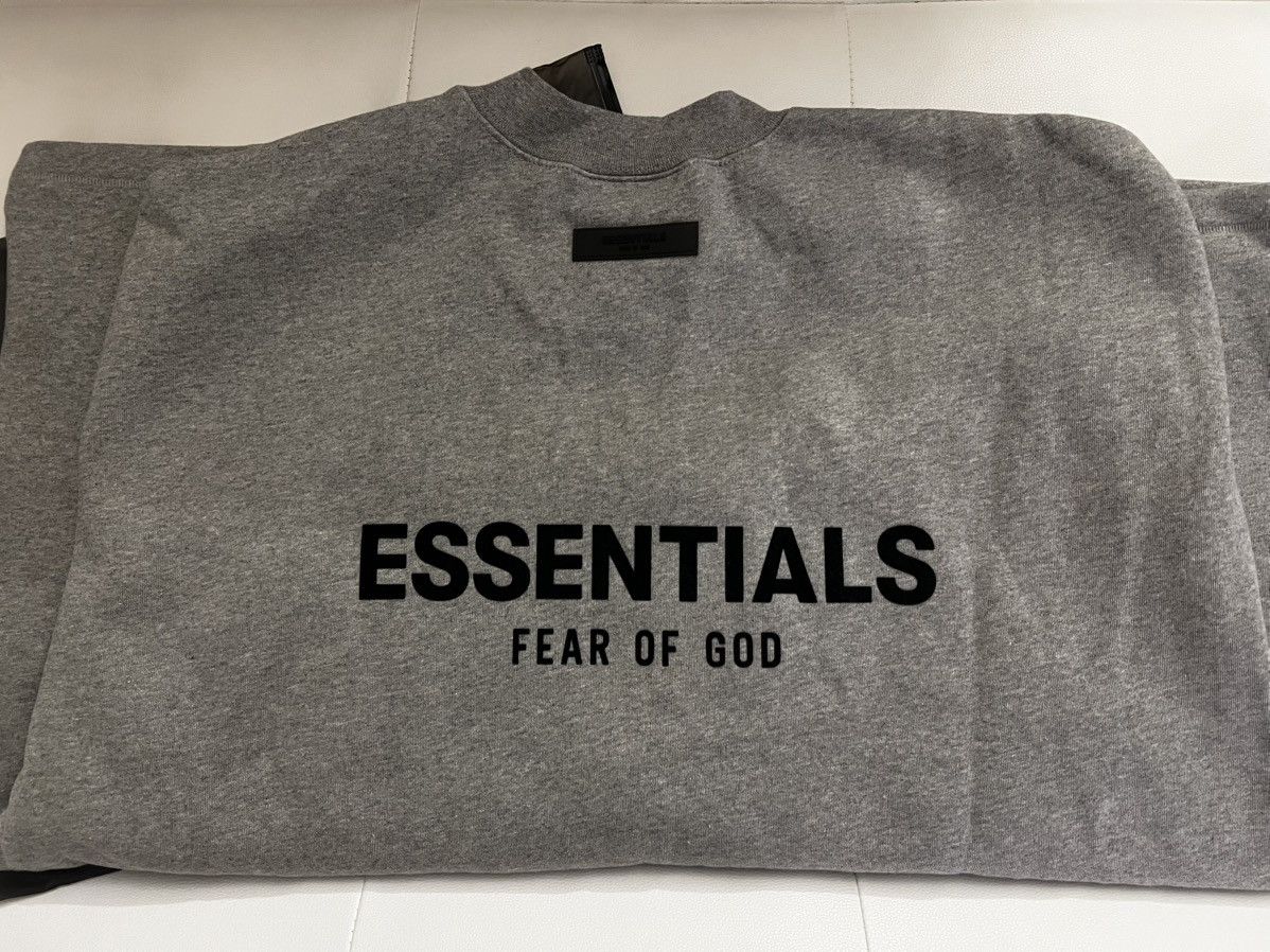 Essentials Fear of God Essentials Relaxed Crewneck (SS22) Dark Oatmeal Size US XL / EU 56 / 4 - 10 Thumbnail