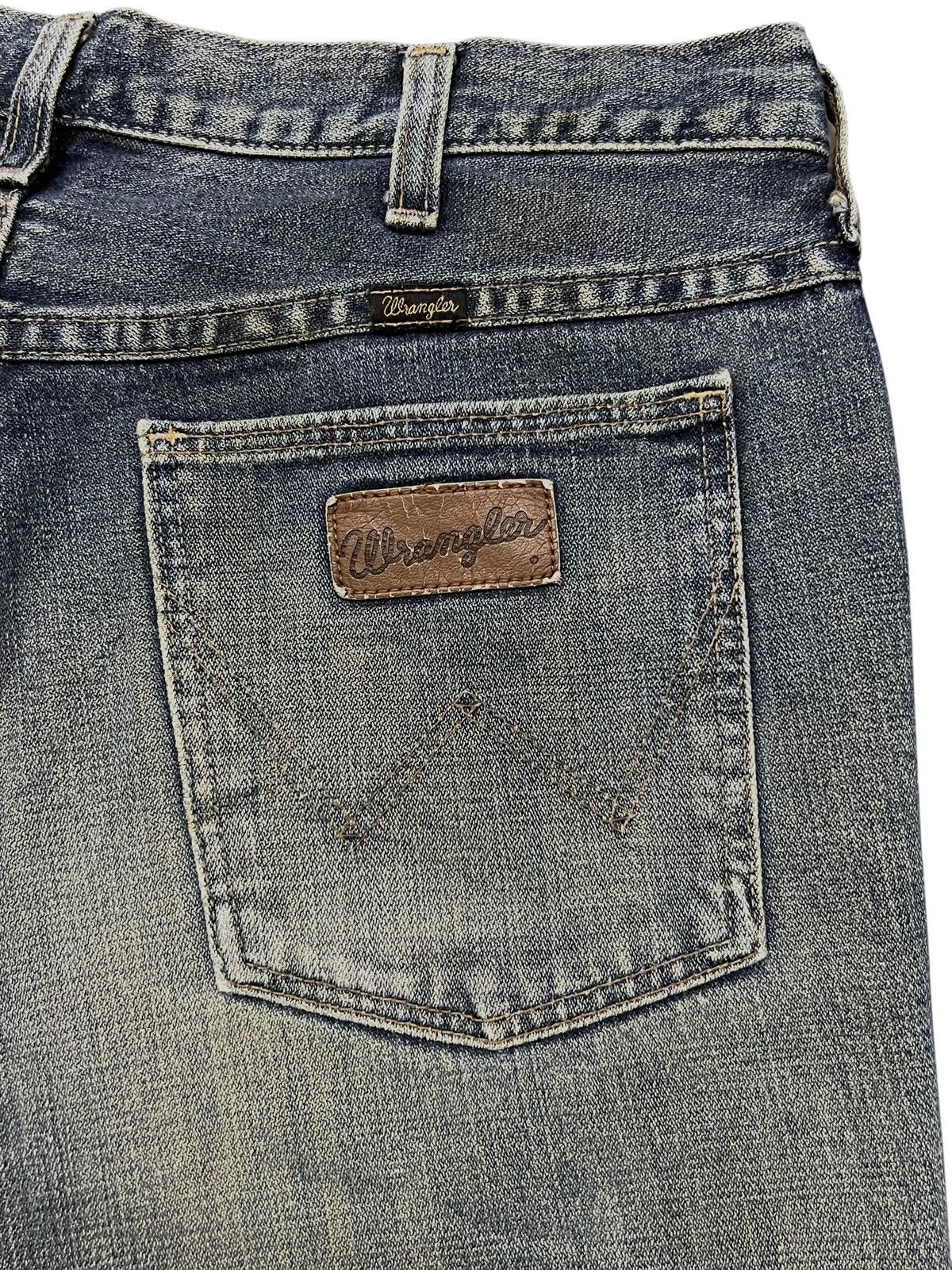 Wrangler Vintage Wrangler Japan - Faded Wash, Boocut Wide Leg Jeans Size US 32 / EU 48 - 9 Thumbnail