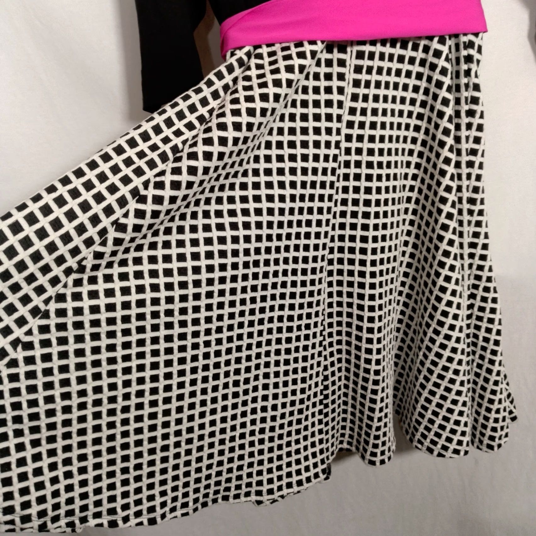 Vintage Eliza J Dress Plus Size 20W Knit Black White Checkered Belt Rockabilly Dress Midi 3/4 Sleeve Scoop Neck Belted Vintage Look Woman Girls Mens Size 3XL / US 20-22 - 7 Thumbnail