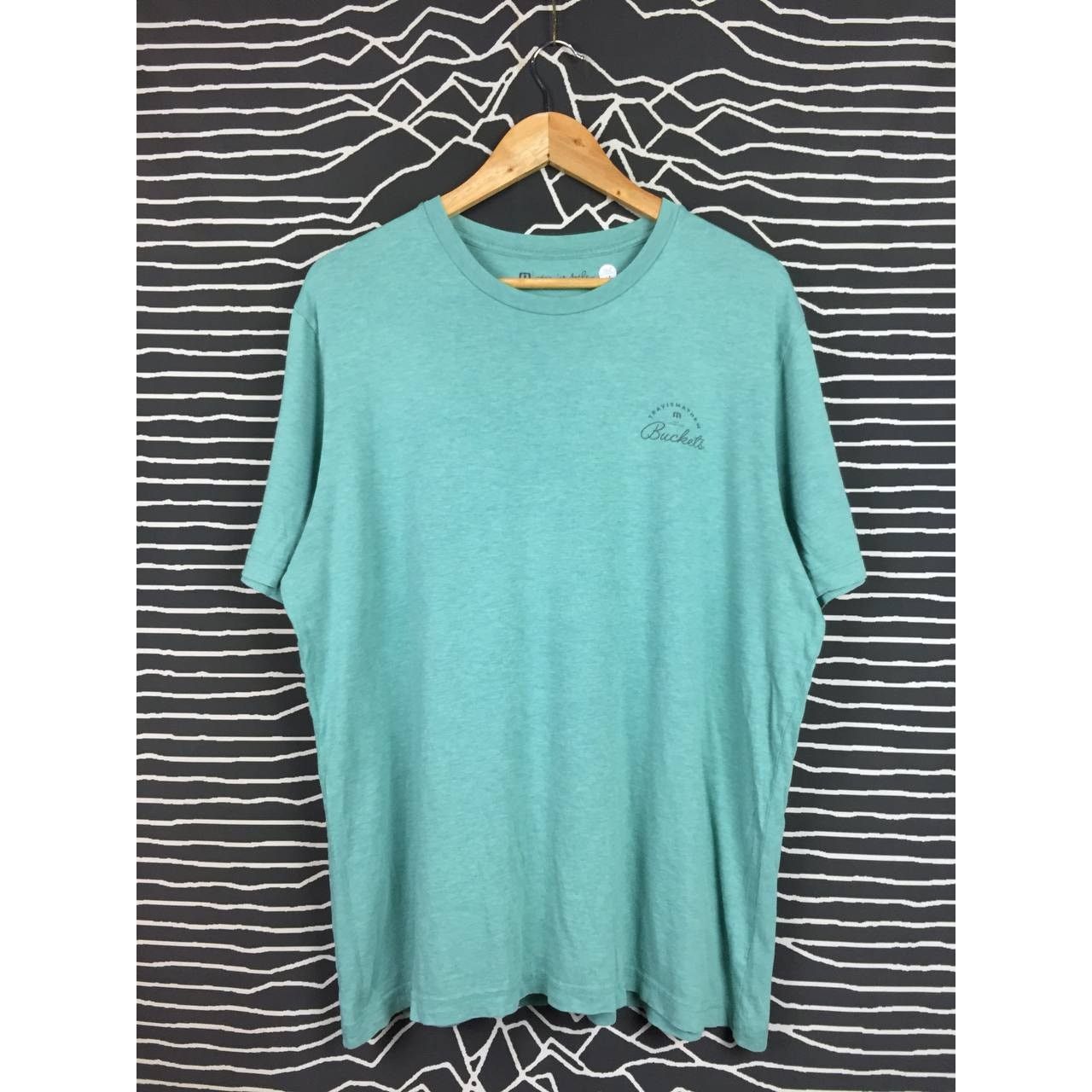 TravisMathew × Vintage Travis Mathew Golf Apparel Buckets Beer Outdoor Tee Size L Size US L / EU 52-54 / 3 - 5 Thumbnail