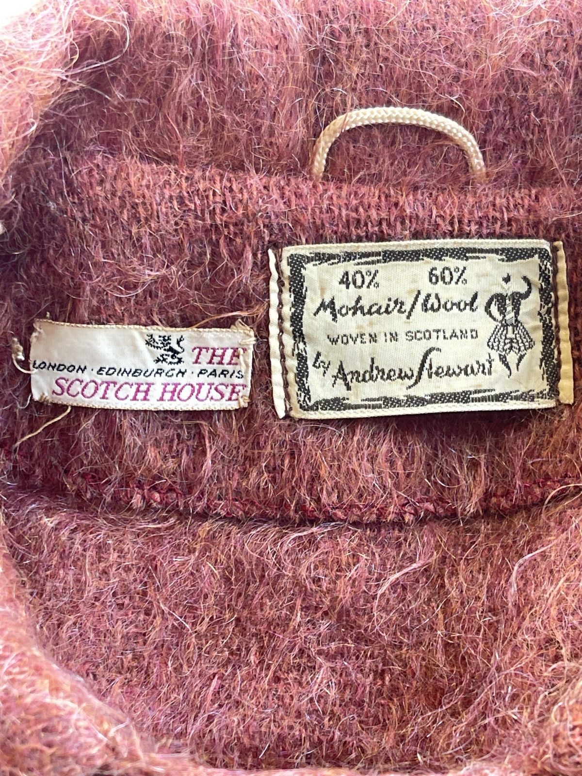 Vintage 1960s Andrew Stewart Fuzzy Mohair Poncho Size M / US 6-8 / IT 42-44 - 7 Thumbnail
