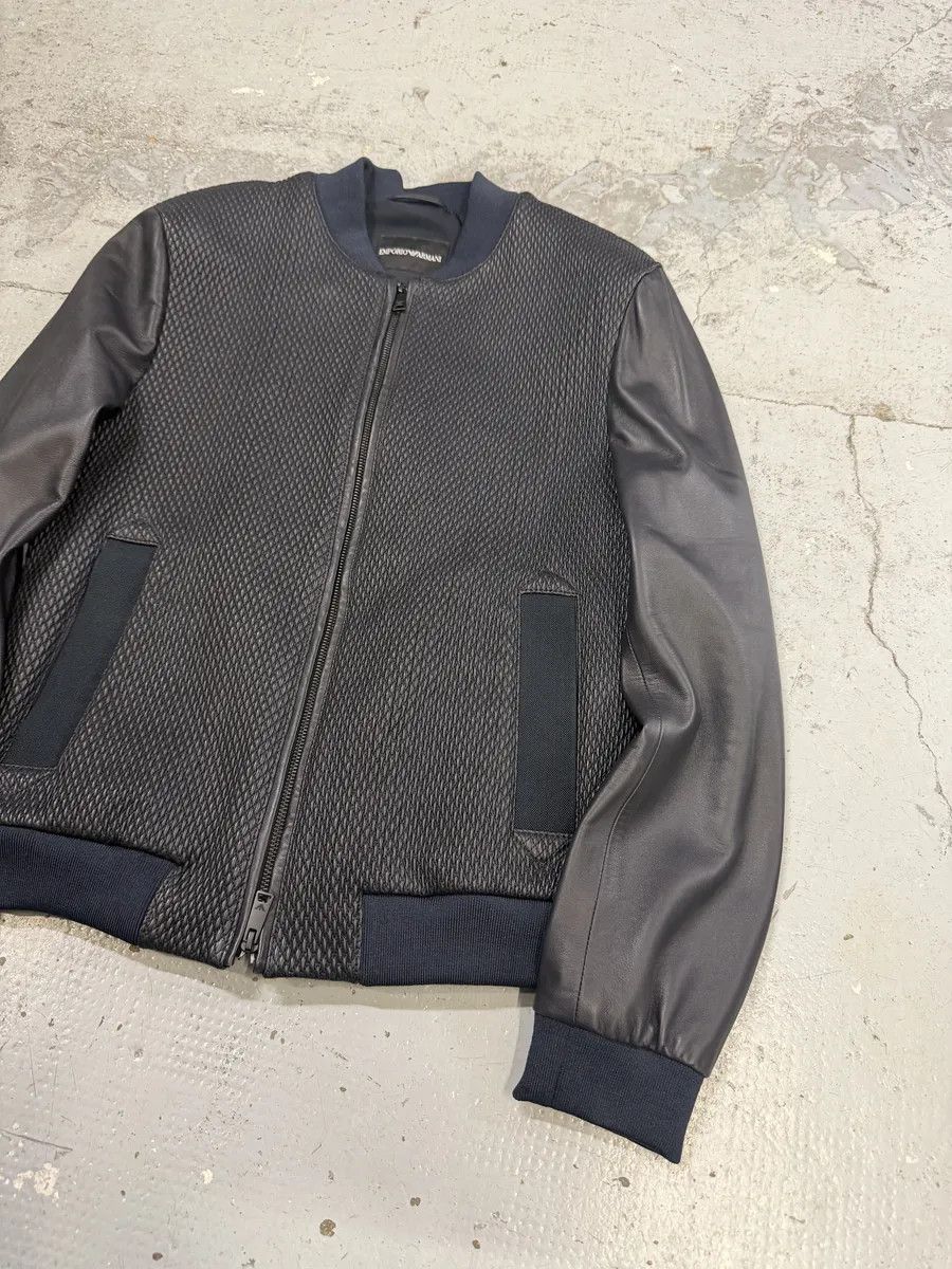 Emporio Armani AW2018 Emporio Armani Navy & Black Waffled Leather Bomber Jacket Size US M / EU 48-50 / 2 - 7 Thumbnail