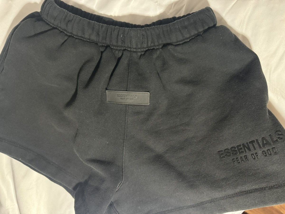 Essentials Fear Of God Black Sweat Shorts Size US 28 / EU 44 - 7 Thumbnail