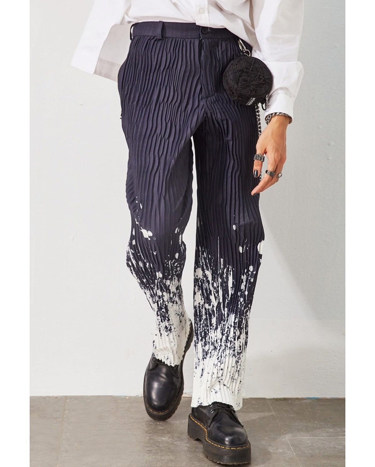 Japanese Brand SS2020 MÖIDIEN “LIÊN HOÀN CƯỚC” PLEATED SPLASH PANTS Size US 30 / EU 46 - 2 Thumbnail