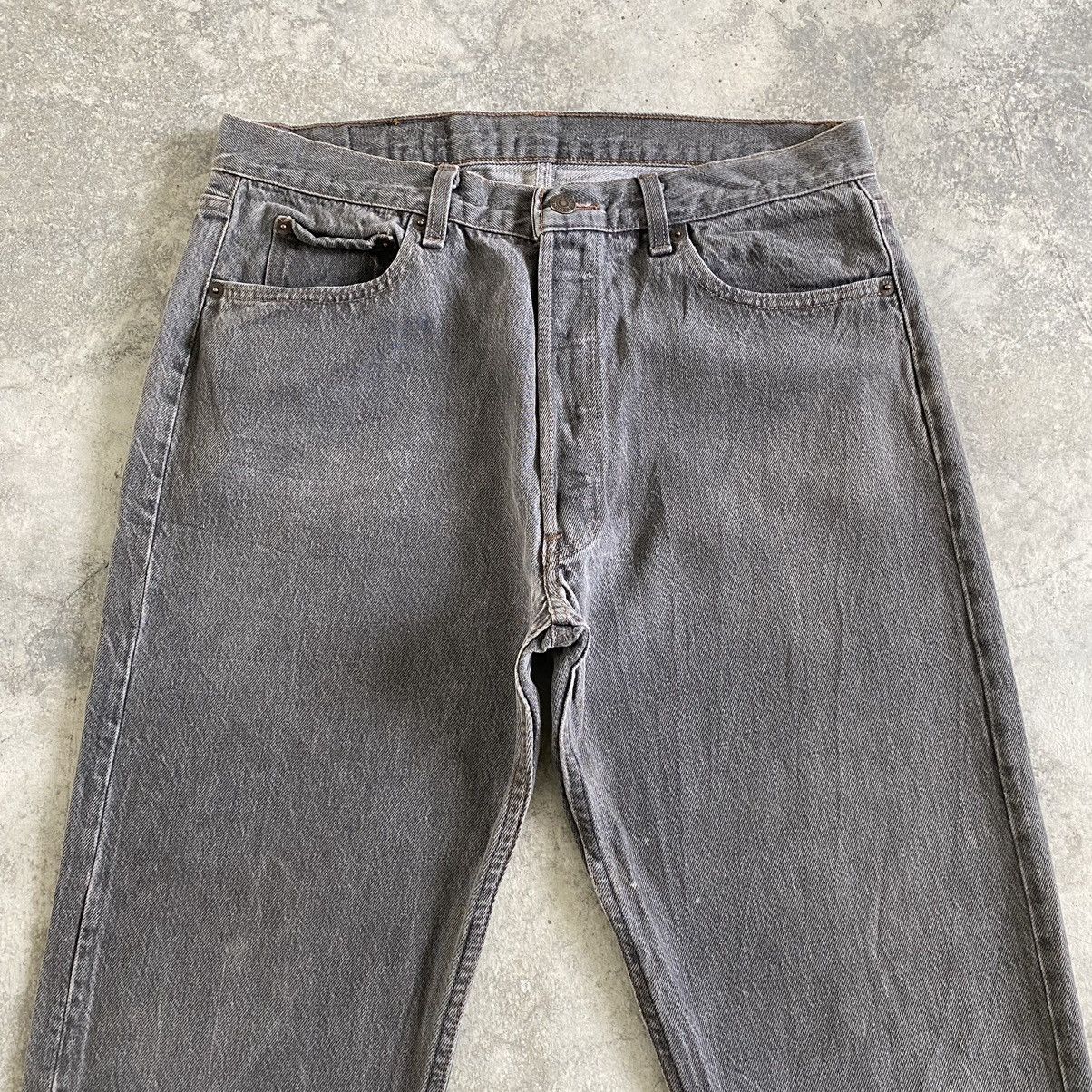 Vintage Vintage Late 80’s Levis 501 Ash Grey Denim Jeans Size US 33 - 1 Preview