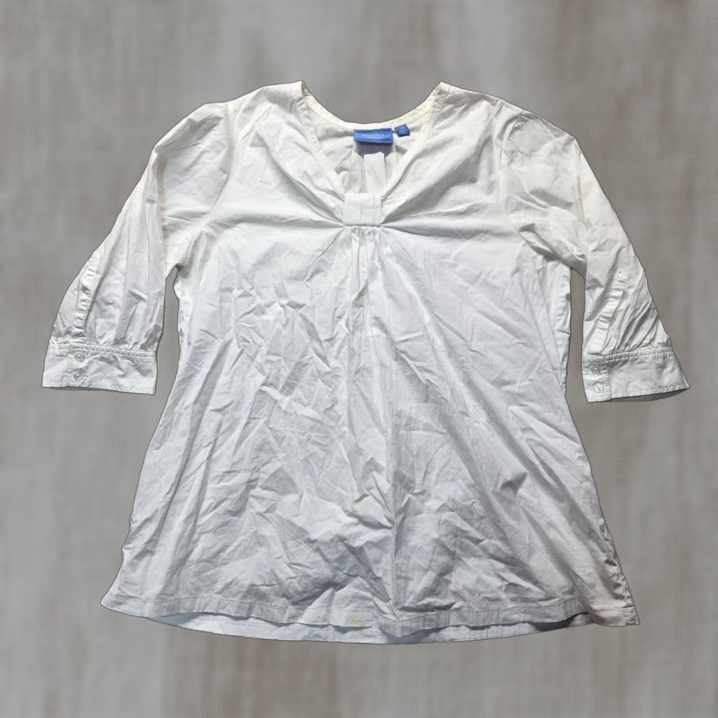 Vintage VINTAGE? No, it's not vintage. Simply Vera Wang Shirt Solid White V Neck Ruffle Half Sleeve Adult Women's 14 Size XL / US 12-14 / IT 48-50 - 1 Thumbnail
