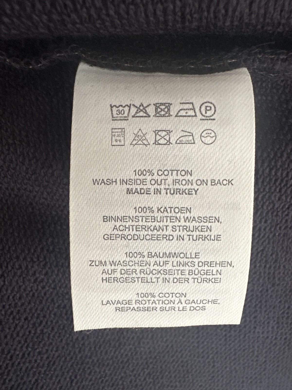 Dries Van Noten Dries Van Noten Oversized Sweatshirt Size US S / EU 44-46 / 1 - 6 Thumbnail