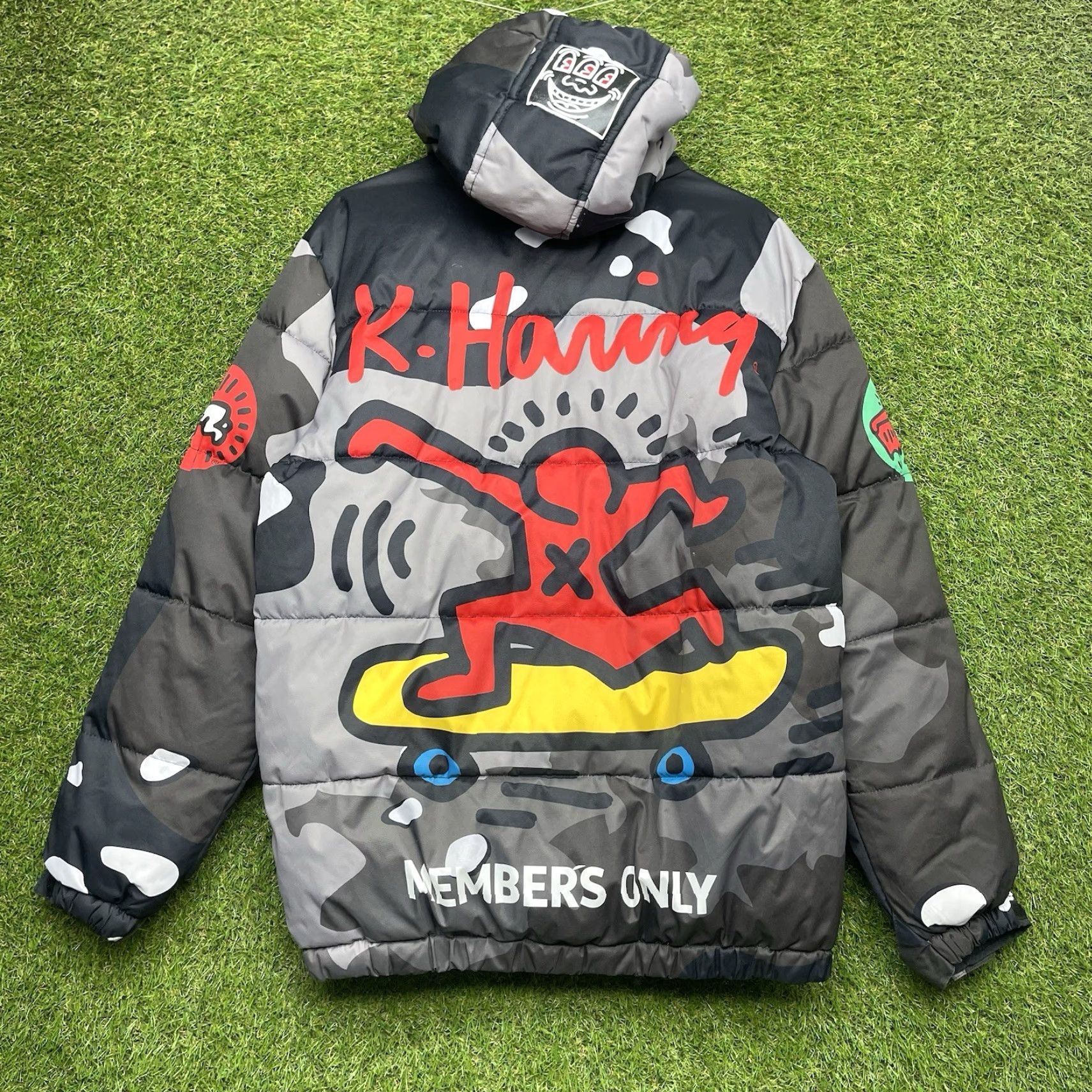 Members Only Keith Haring X Members Only Puffer Jacket Mens Small Camo Heart Collaboration - Mens Puffer Jacket - Jacket - Black - Camouflage - 90s Theme Size US S / EU 44-46 / 1 - 2 Thumbnail