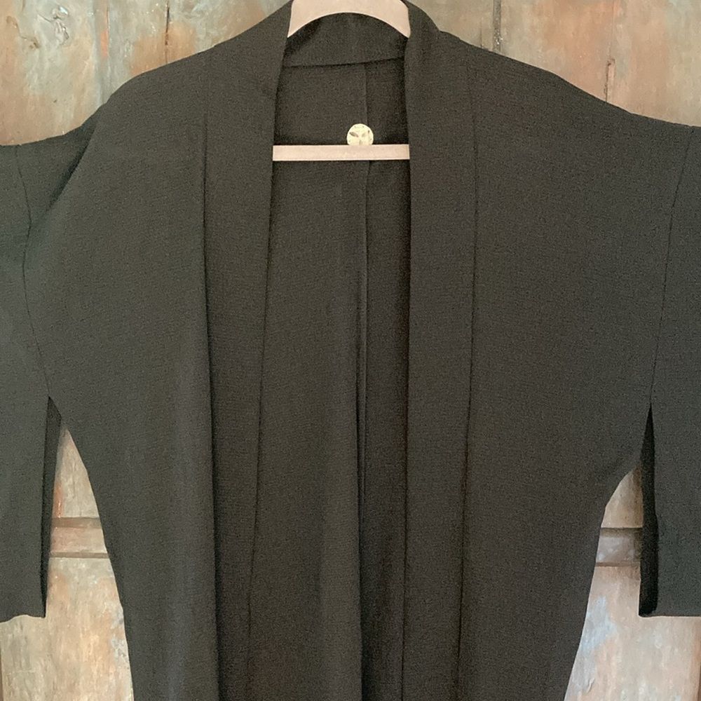 Handmade Japanese Style Black Kimono with Interior Tie One Size Sand Size ONE SIZE - 5 Thumbnail