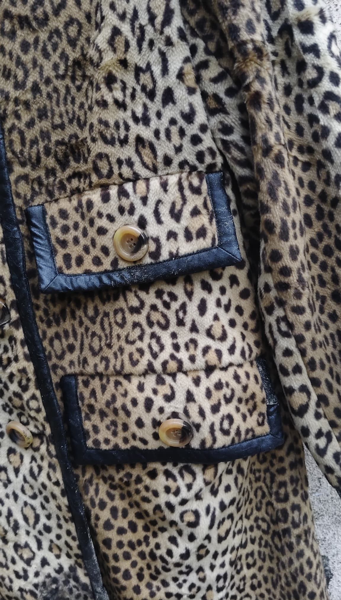 Yves Saint Laurent YVES SAINT LAURENT LEOPARD PRINTED FUR COAT Size M / US 6-8 / IT 42-44 - 9 Thumbnail