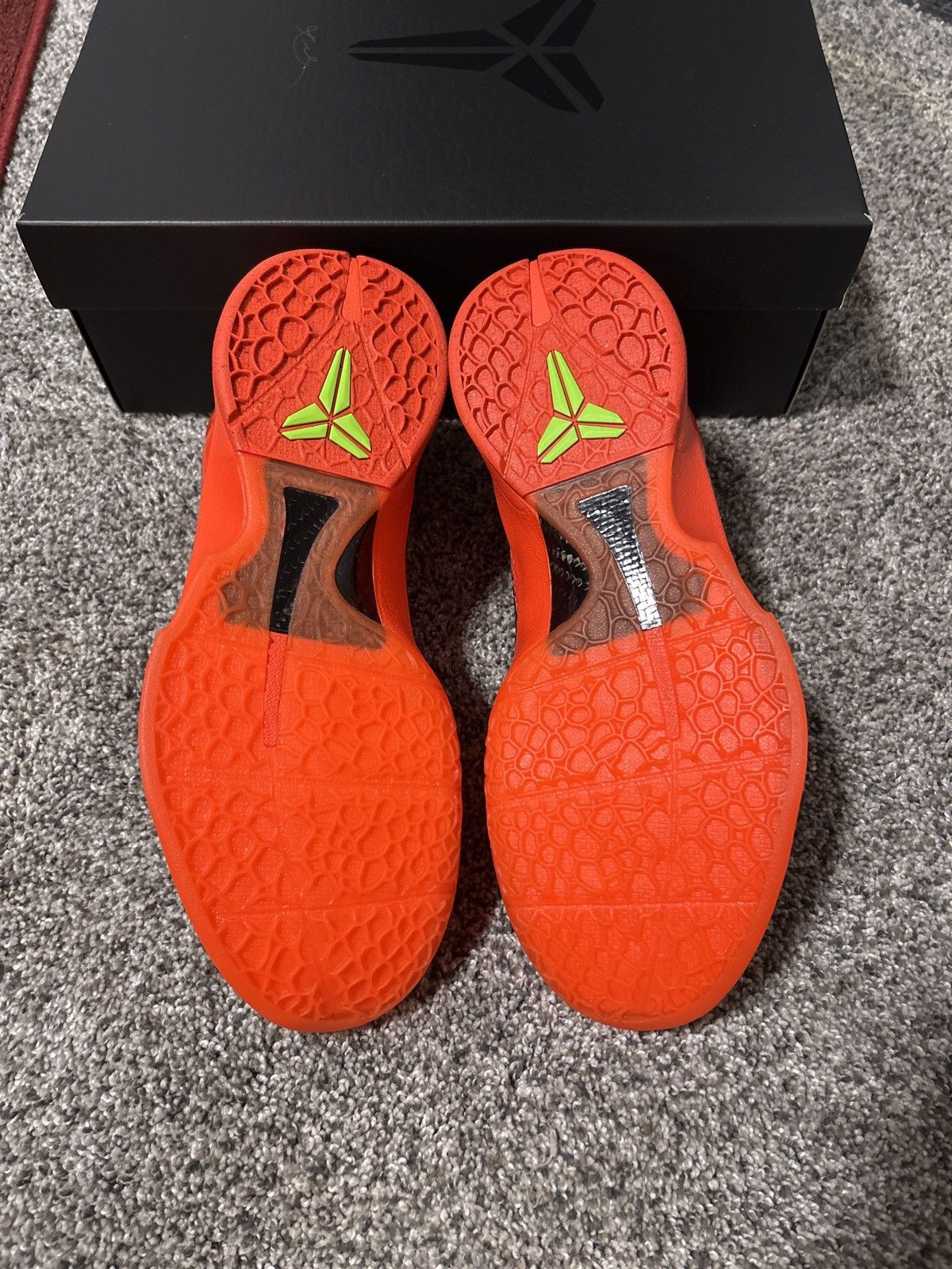 Nike Zoom Kobe 6 Protro ‘Reverse Grinch’ Size US 9 / EU 42 - 5 Thumbnail