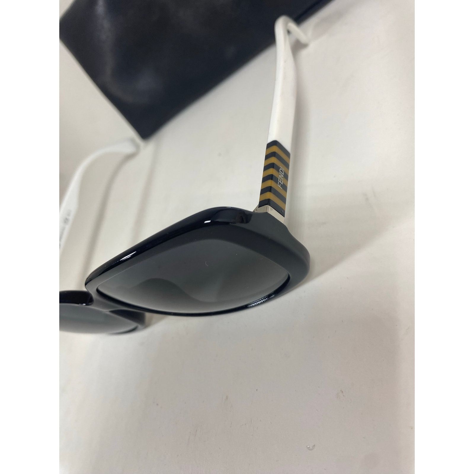 Fendi Authentic Fendi Black Sunglasses Size ONE SIZE - 9 Thumbnail
