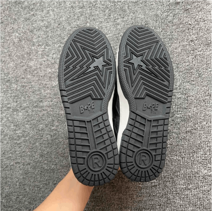 Bape ABATHINGAPE low-top sneaker for men Size US 9.5 / EU 42-43 - 5 Thumbnail