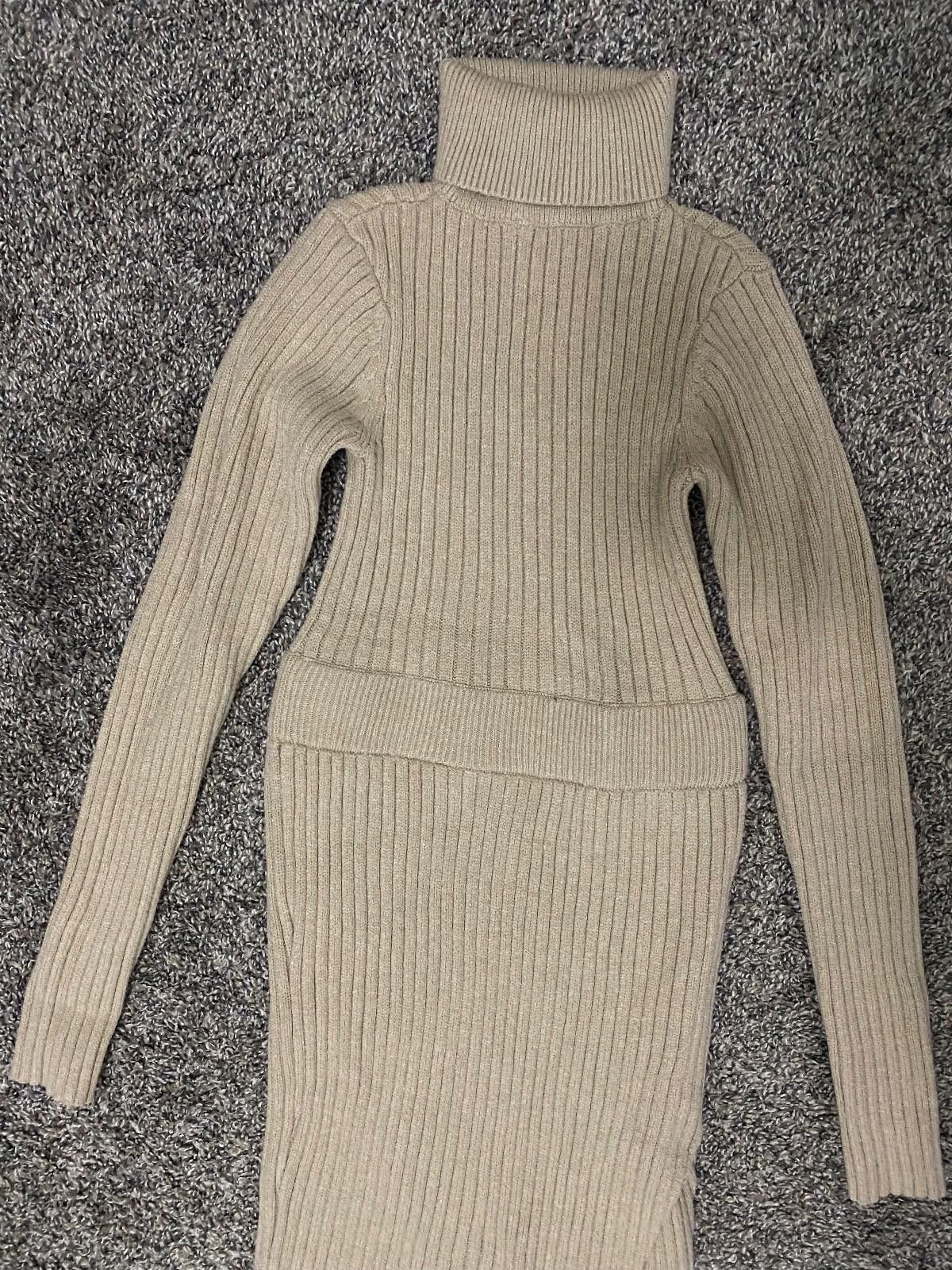 Lulus LULUS Ribbed Turtleneck Bodycon Sweater Dress (X-SMALL) Size XS / US 0-2 / IT 36-38 - 7 Thumbnail