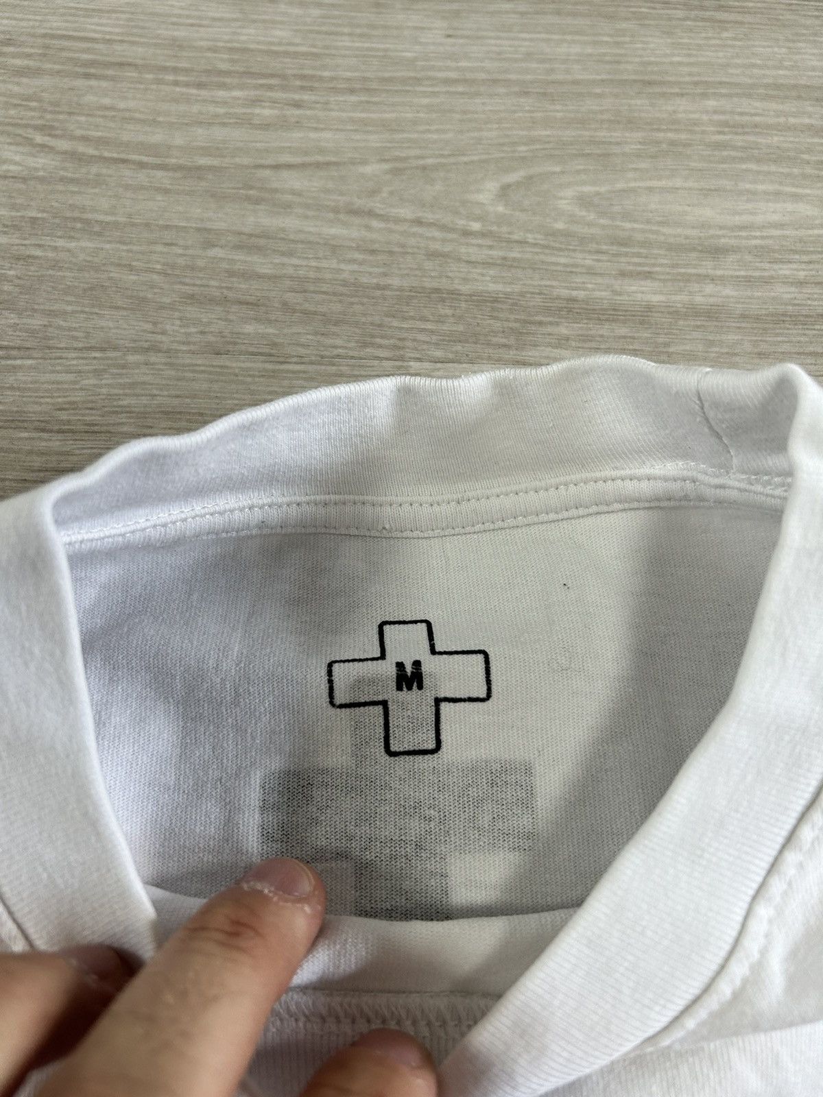 Places + Faces Places + Faces small logo T-shirt size S Size US S / EU 44-46 / 1 - 6 Thumbnail