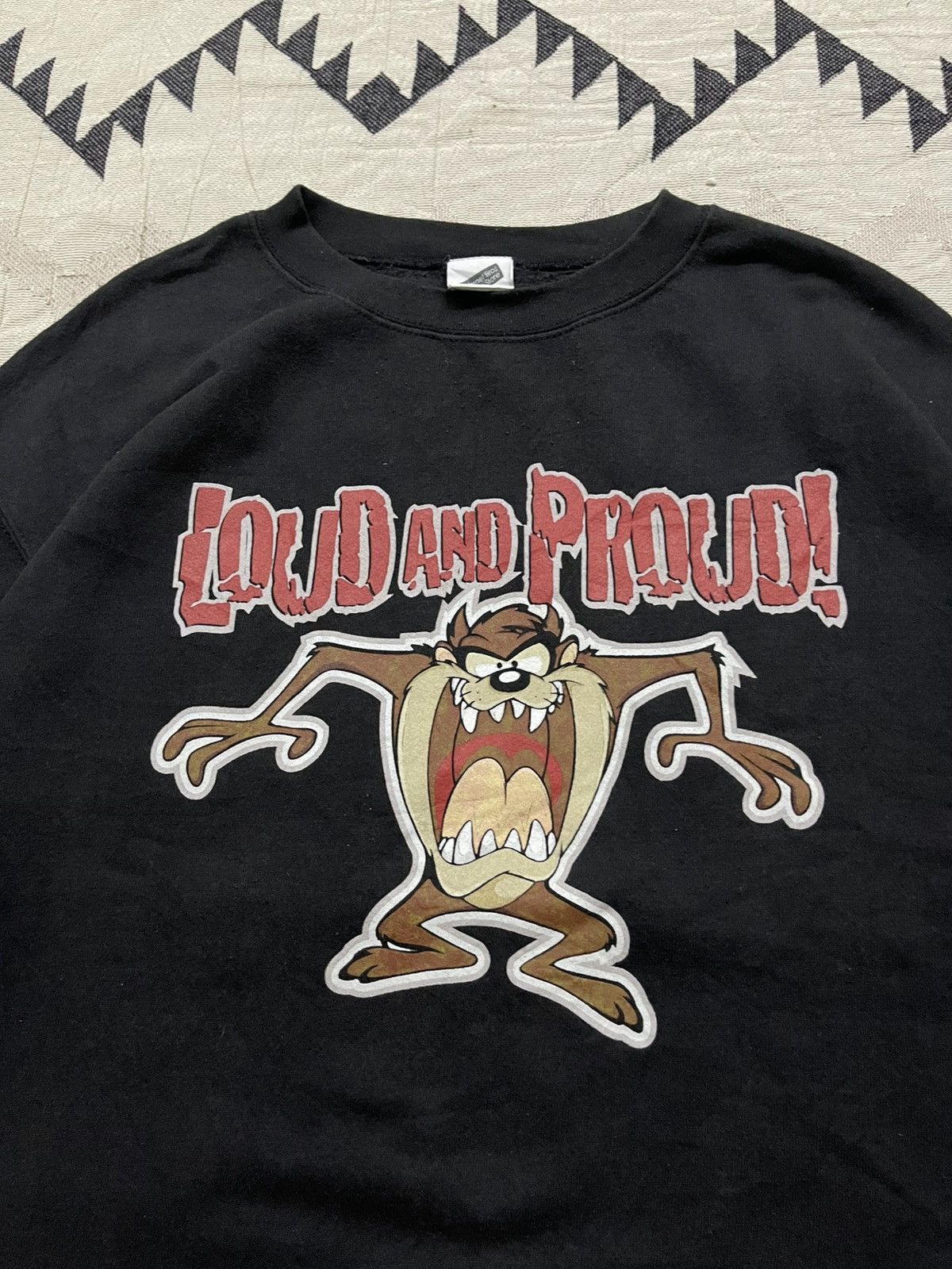 Warner Bros VINTAGE TAZMANIA “LOUD AND PROUD” BIG PRINT CREWNECK Size US L / EU 52-54 / 3 - 6 Thumbnail