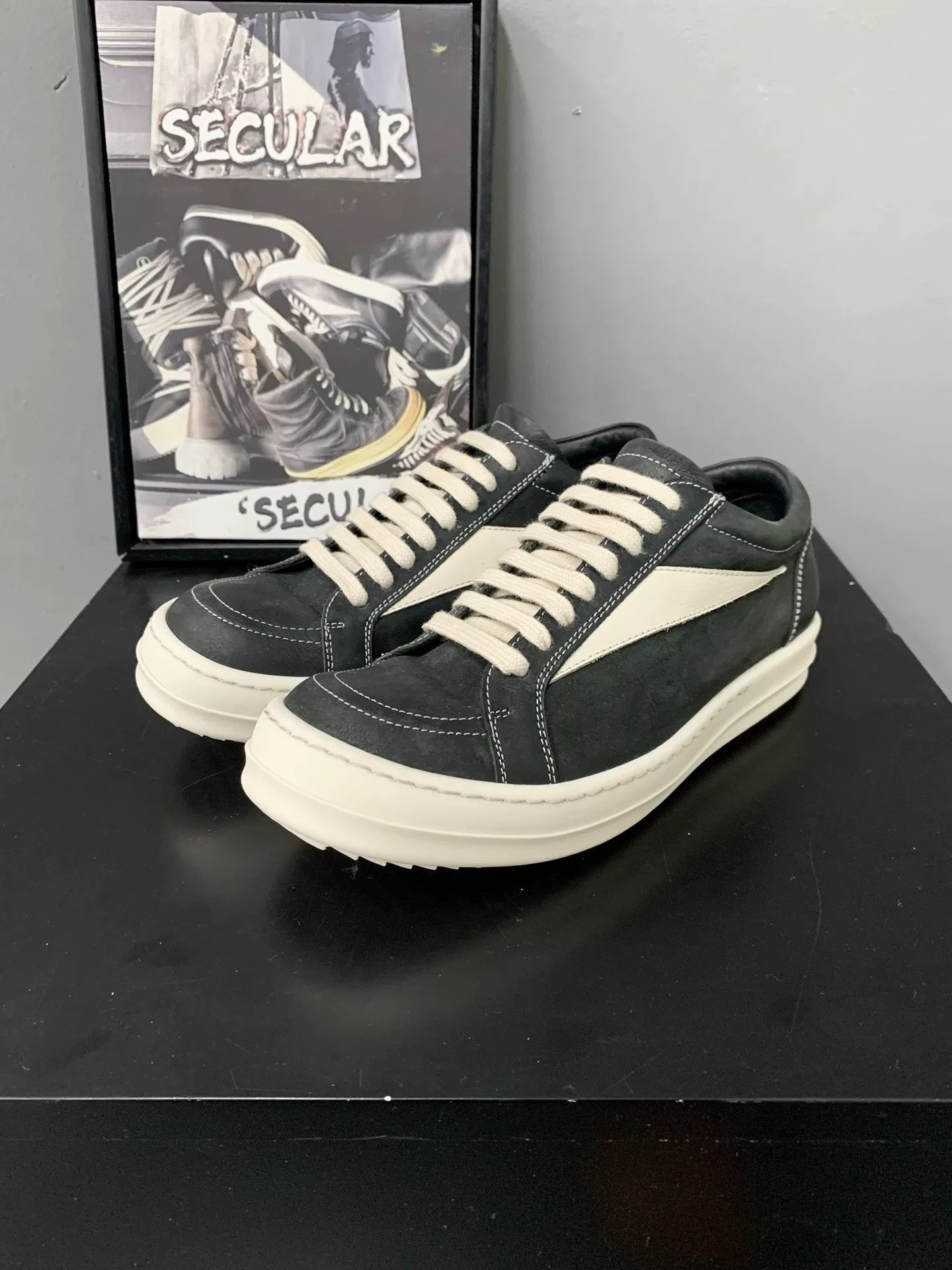 Rick Owens Rick Owens 24SS Main Line Low-Top Sneakers Size US 6 / IT 36 - 1 Thumbnail