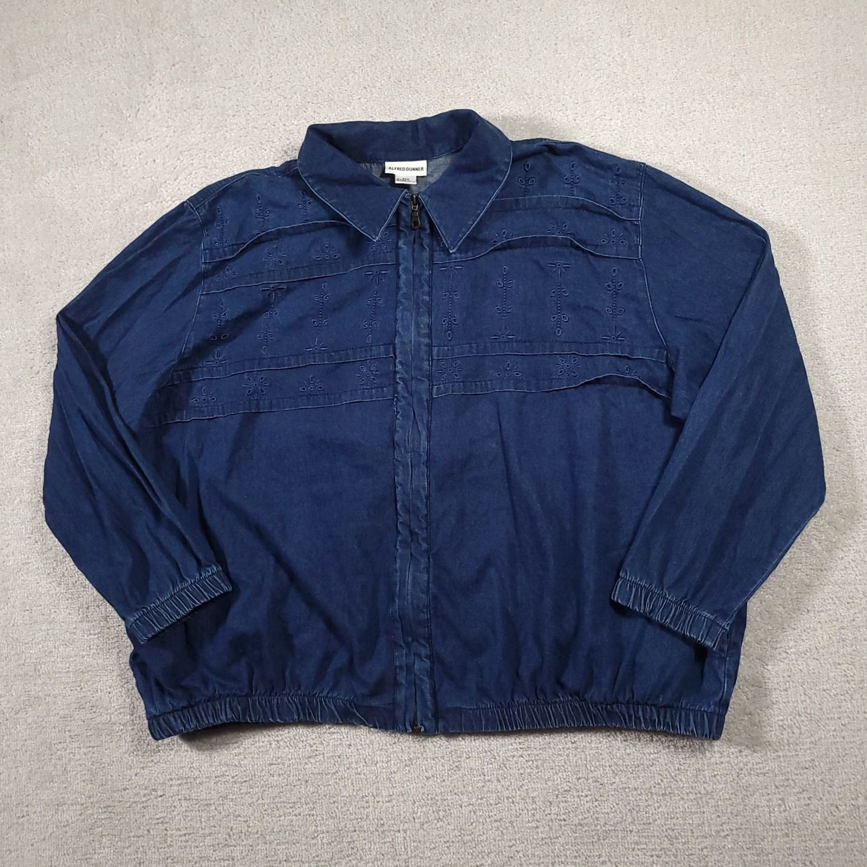 Vintage Alfred Dunner Denim Jacket Womens 24W Full Zip Blue Pockets Elastic Jacket Size 4XL / US 24-26 - 2 Thumbnail