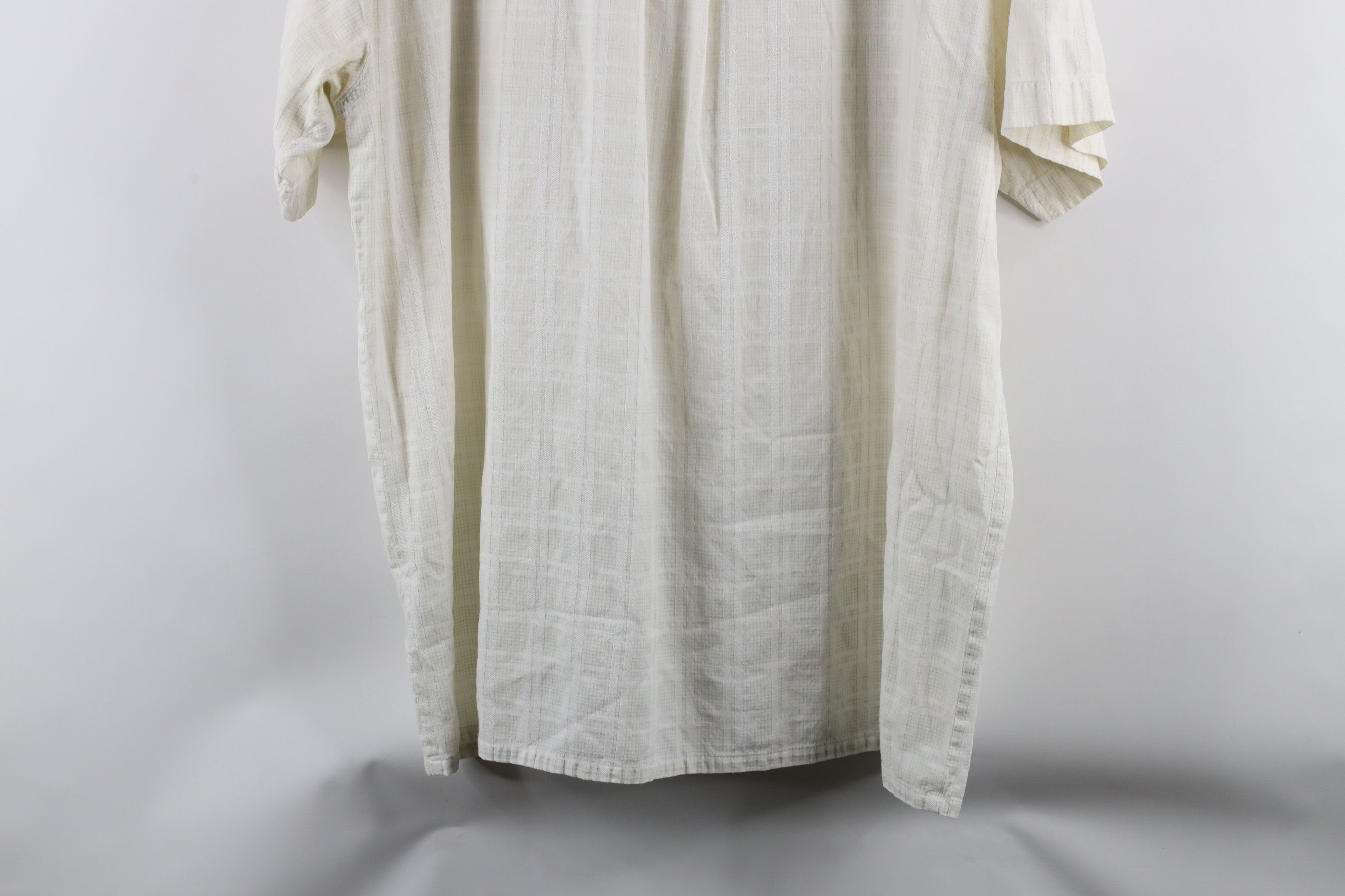 Vintage Vintage 90s Streetwear Short Sleeve Collared Button Shirt Size US XL / EU 56 / 4 - 14 Thumbnail