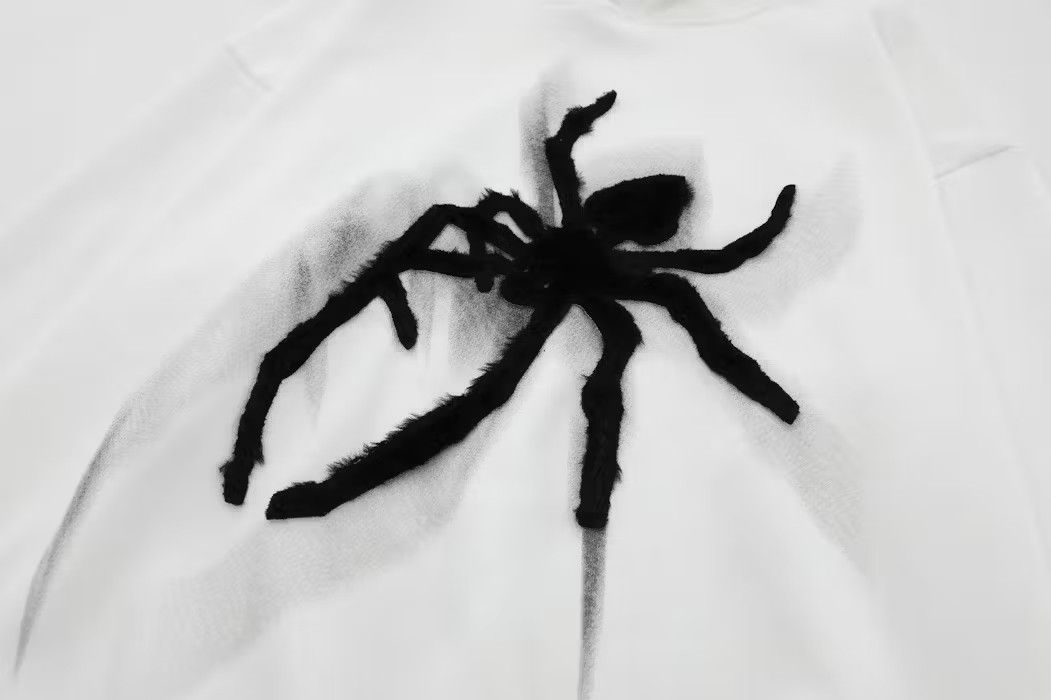 Japanese Brand Spider Embroidery Graphic White Hoodie Size US L / EU 52-54 / 3 - 3 Thumbnail
