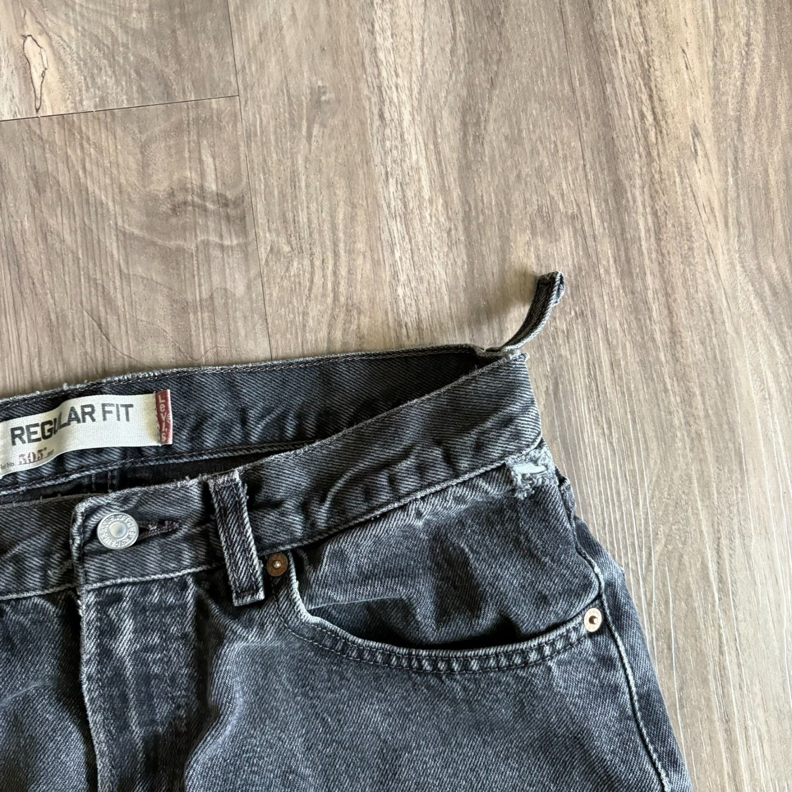 Levi's Vintage Y2K Levi’s 505 Jeans Men's Size 30x32 Straight Leg Size US 30 / EU 46 - 11 Thumbnail