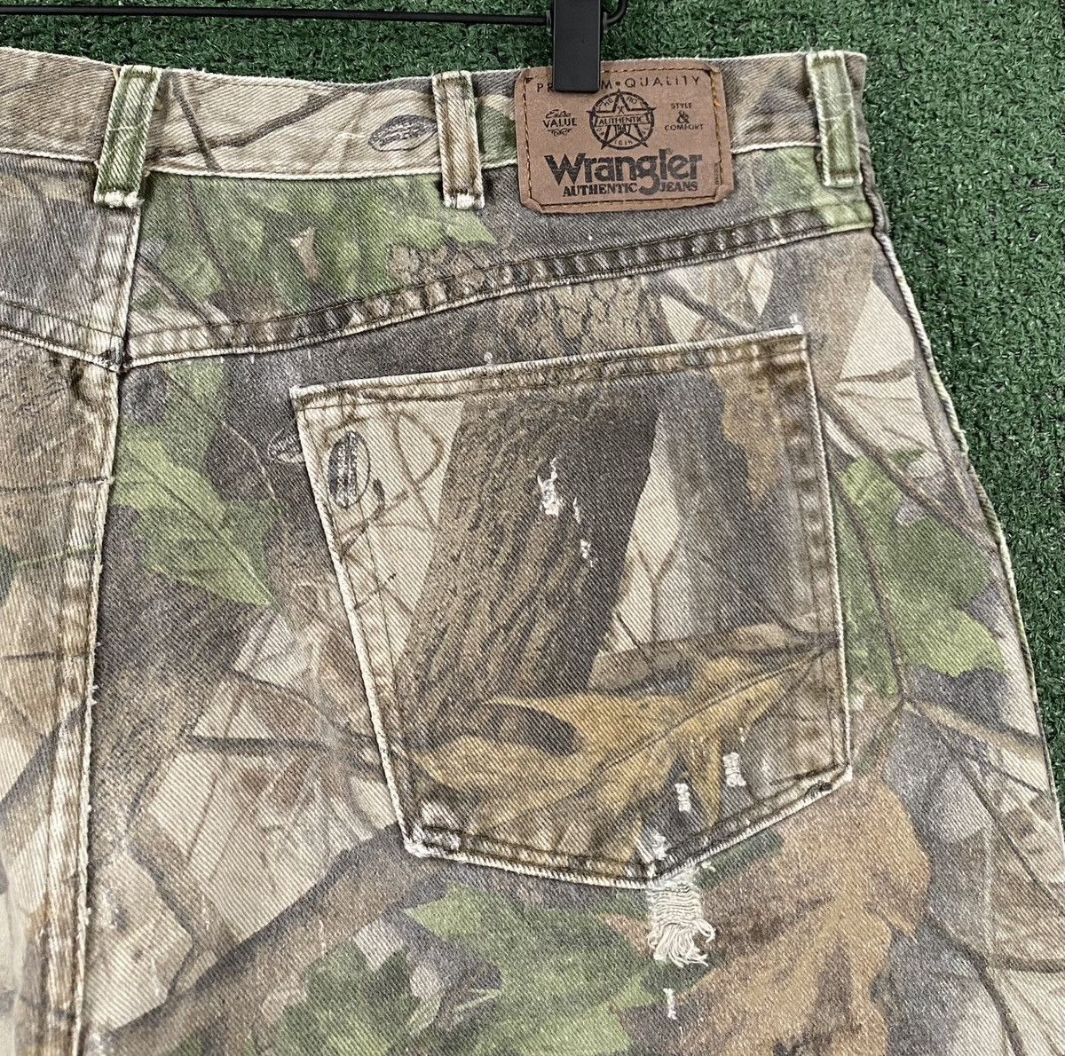 Wrangler VTG 90’s Wrangler Hardwoods Camo Double Knee Jeans 37 Size US 37 - 7 Thumbnail