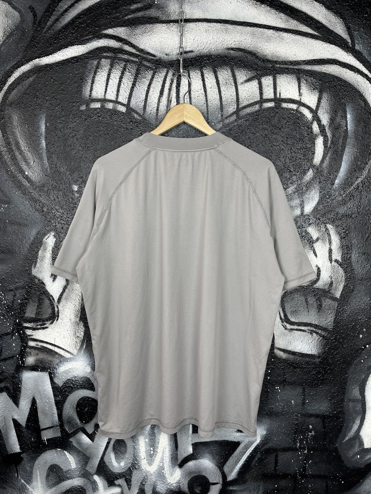 Represent Clo. Represent Clo. Basic Grey T-Shirt Men’s Size XXL Size US XXL / EU 58 / 5 - 4 Thumbnail