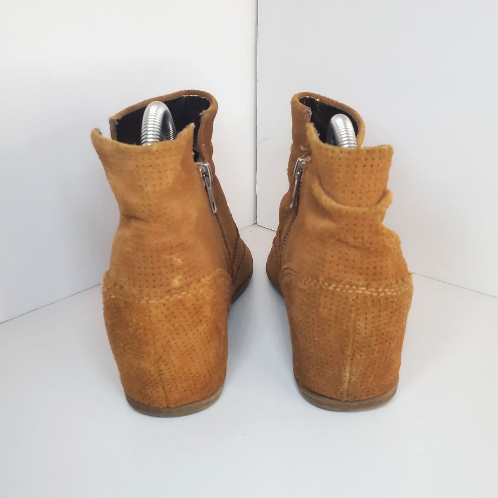 Dolce Vita Dolce Vita Women Bootie Brown Suede Boho Zip Ankle Boot Wedge Sz 9 Size US 9 / IT 39 - 4 Thumbnail