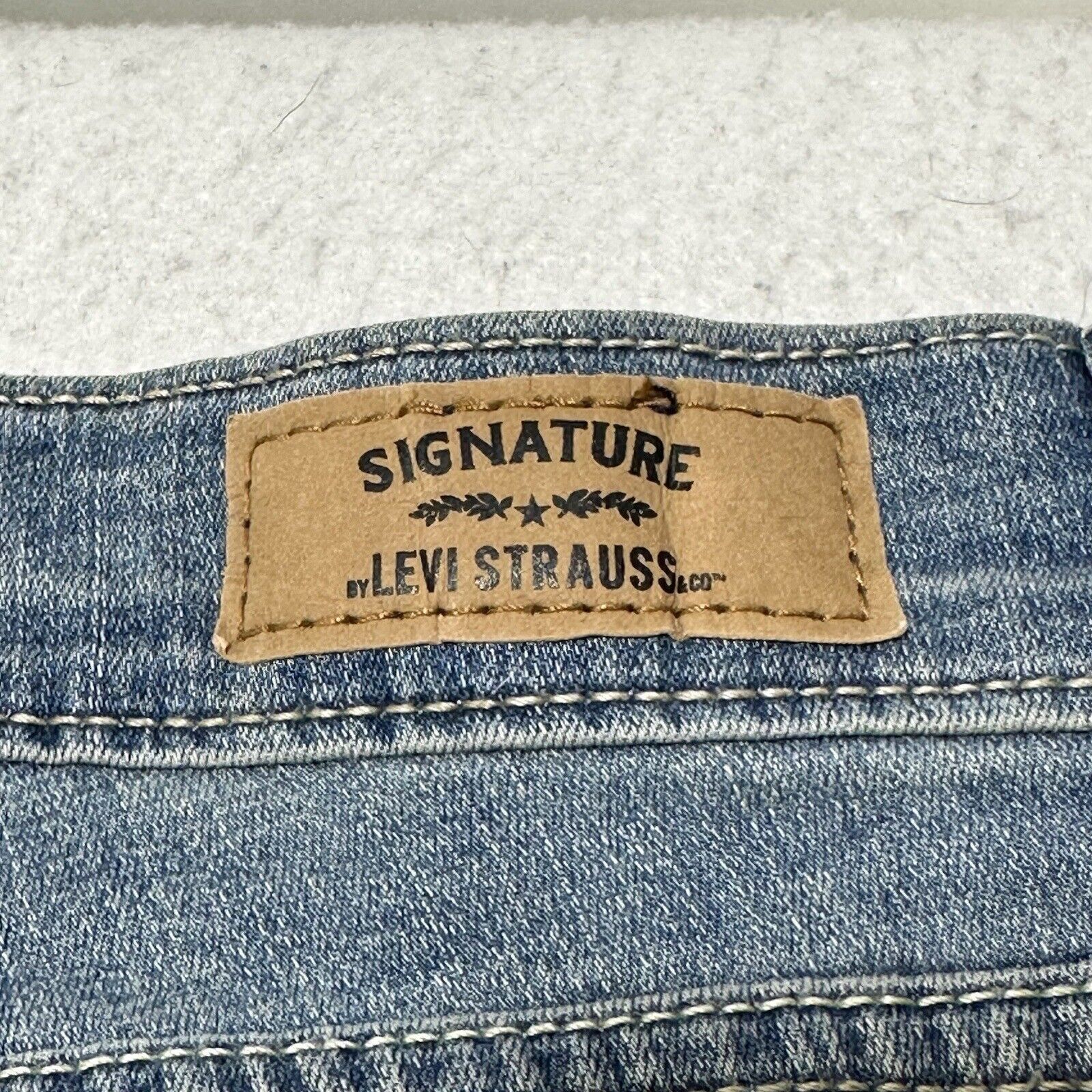 Levi's Levi's Signature 8 (29x29) Skinny Denim Distress Blue Jeans Size 30" / US 8 / IT 44 - 10 Thumbnail