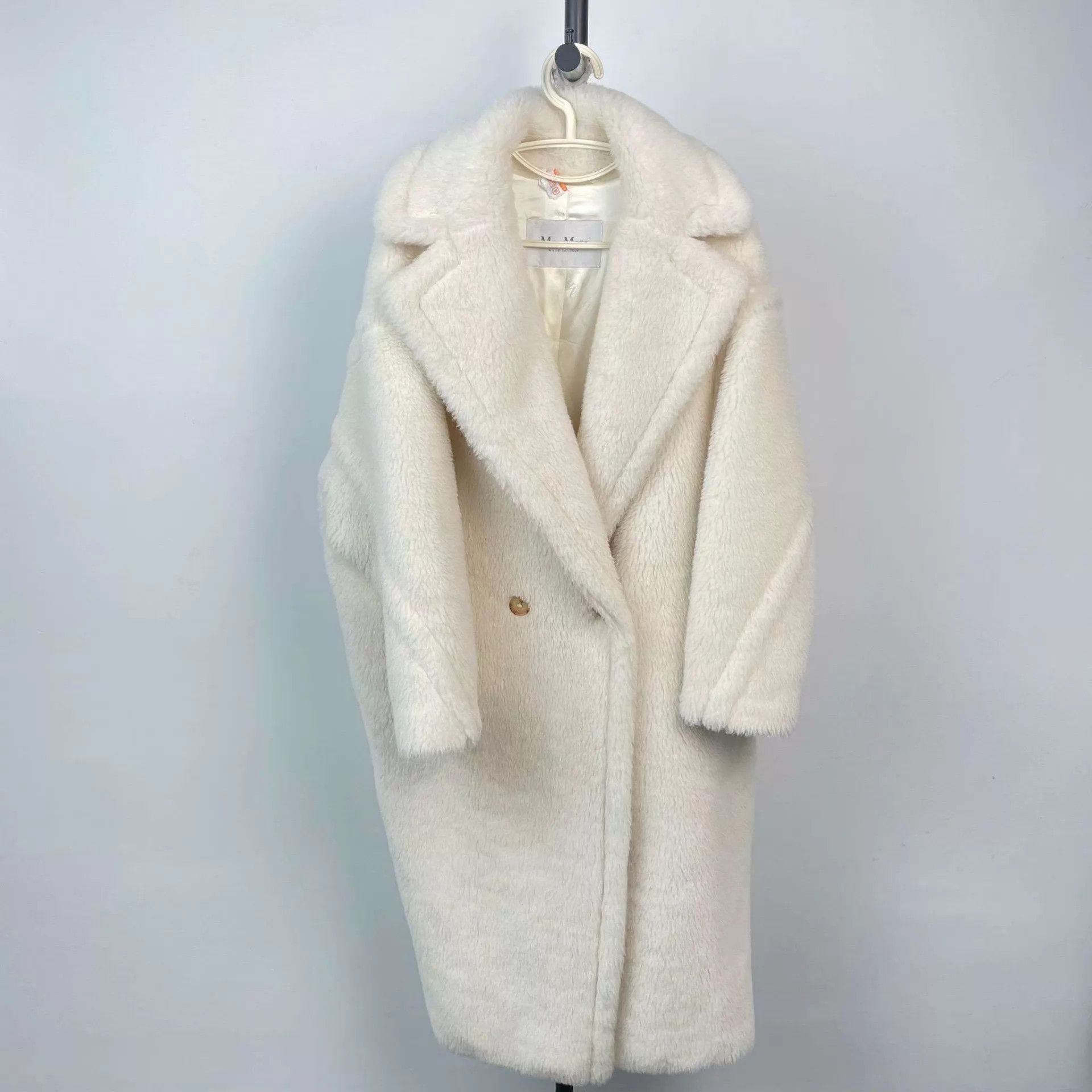 Max Mara MaxMara White Teddy Bear Coat Size XS / US 0-2 / IT 36-38 - 1 Thumbnail