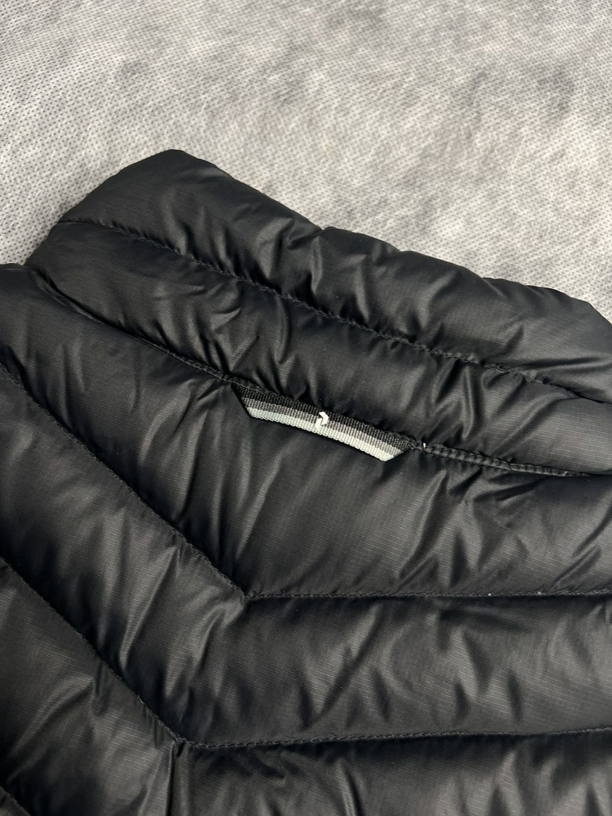 Peak Performance Women’s Black Peak Performance Down Jacket Size L Size L / US 10 / IT 46 - 6 Thumbnail