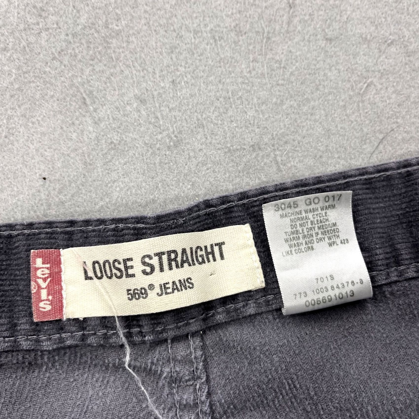 Levi's VINTAGE Levi's 569 Jeans Mens 34x30 Gray Corduroy Straight 5-Pocket Design Levi's 500 Series 90s Grunge Retro Mens Size US 34 / EU 50 - 4 Thumbnail