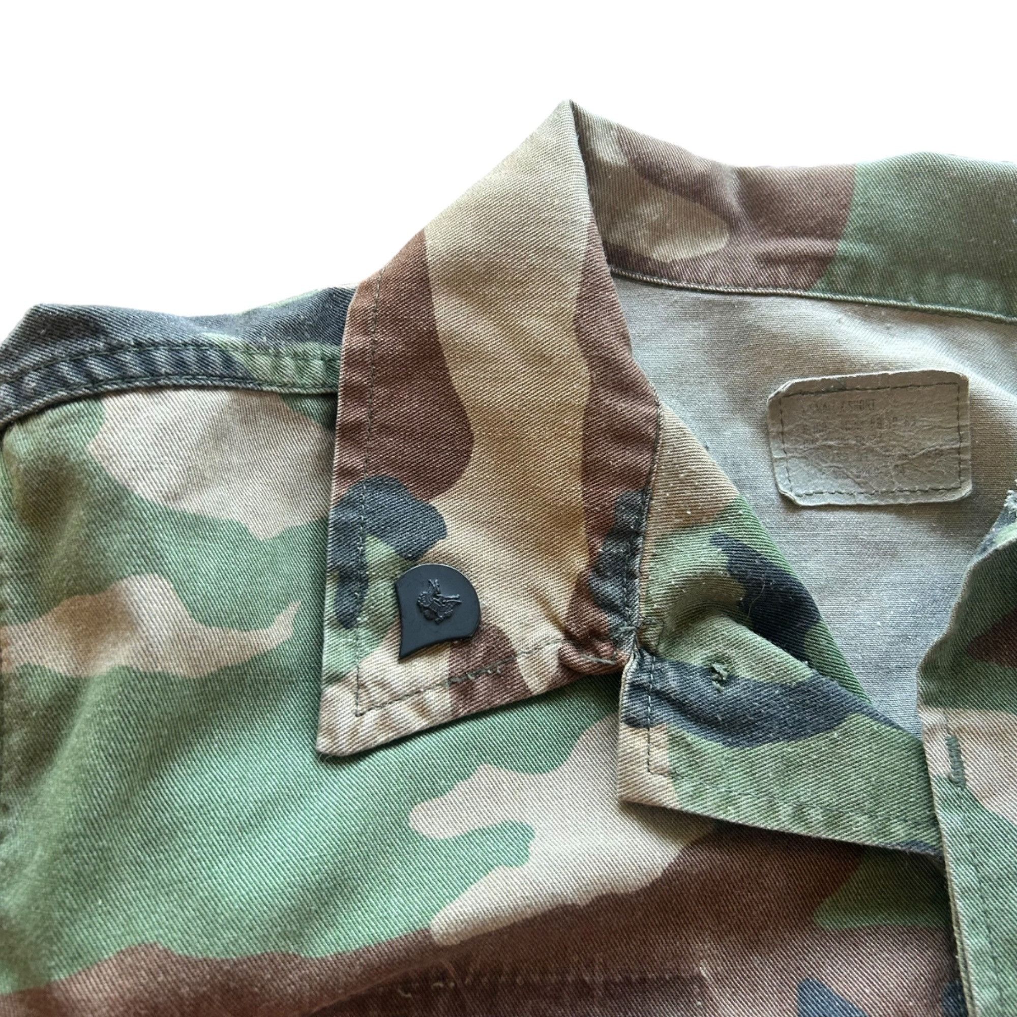 Vintage Vintage US Army Camo Utilitarian Military Short Jacket XS Size US XS / EU 42 / 0 - 7 Thumbnail