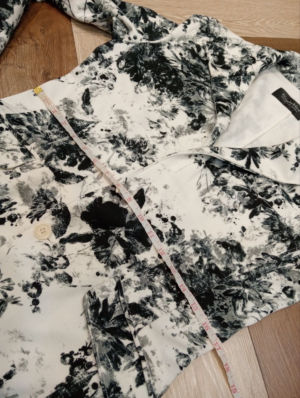 Tornado Mart TORNADO MART JAPAN FLORAL BLACK & WHITE BLAZER JACKET Size US L / EU 52-54 / 3 - 18 Thumbnail