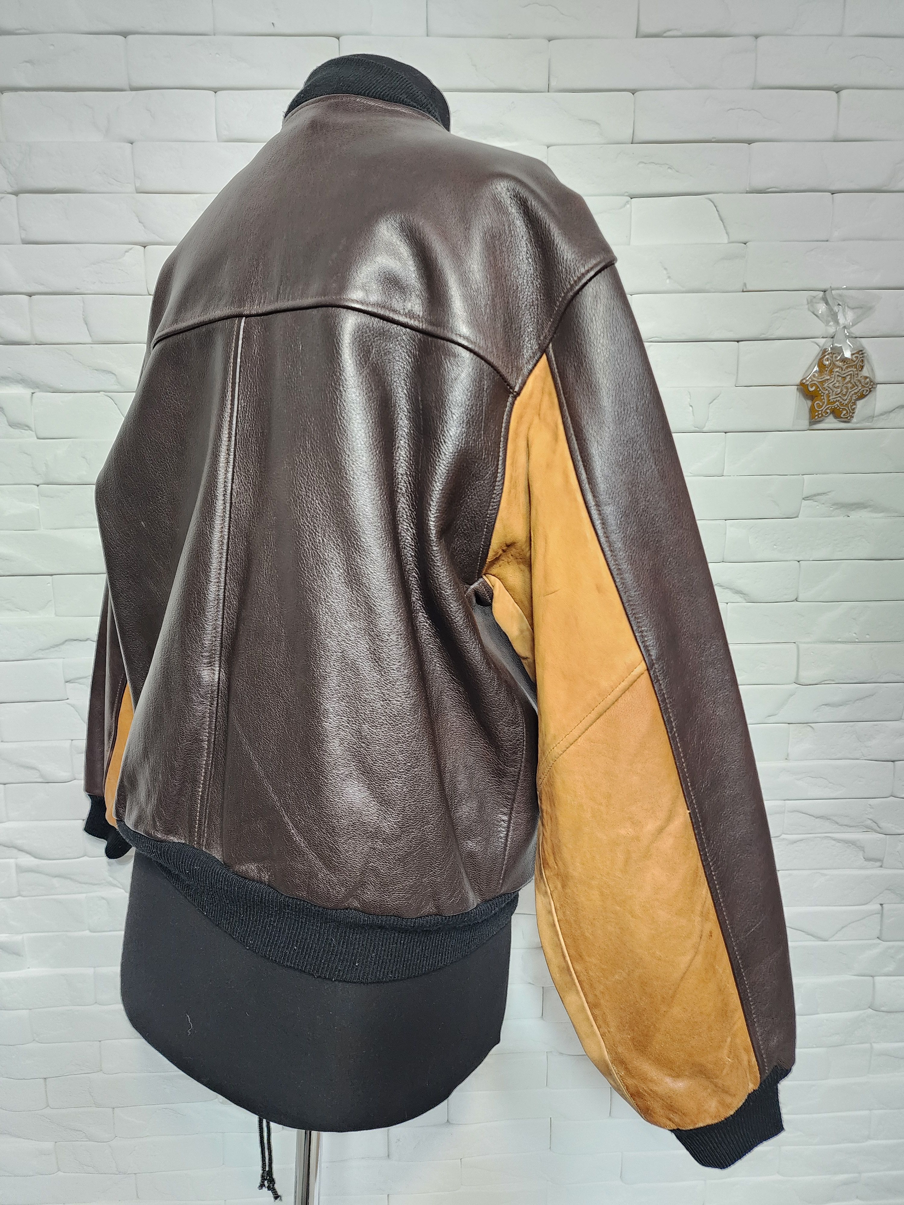 Uniqlo Men's Brown Leather Bomber Jacket: Size US L / EU 52-54 / 3 - 5 Thumbnail
