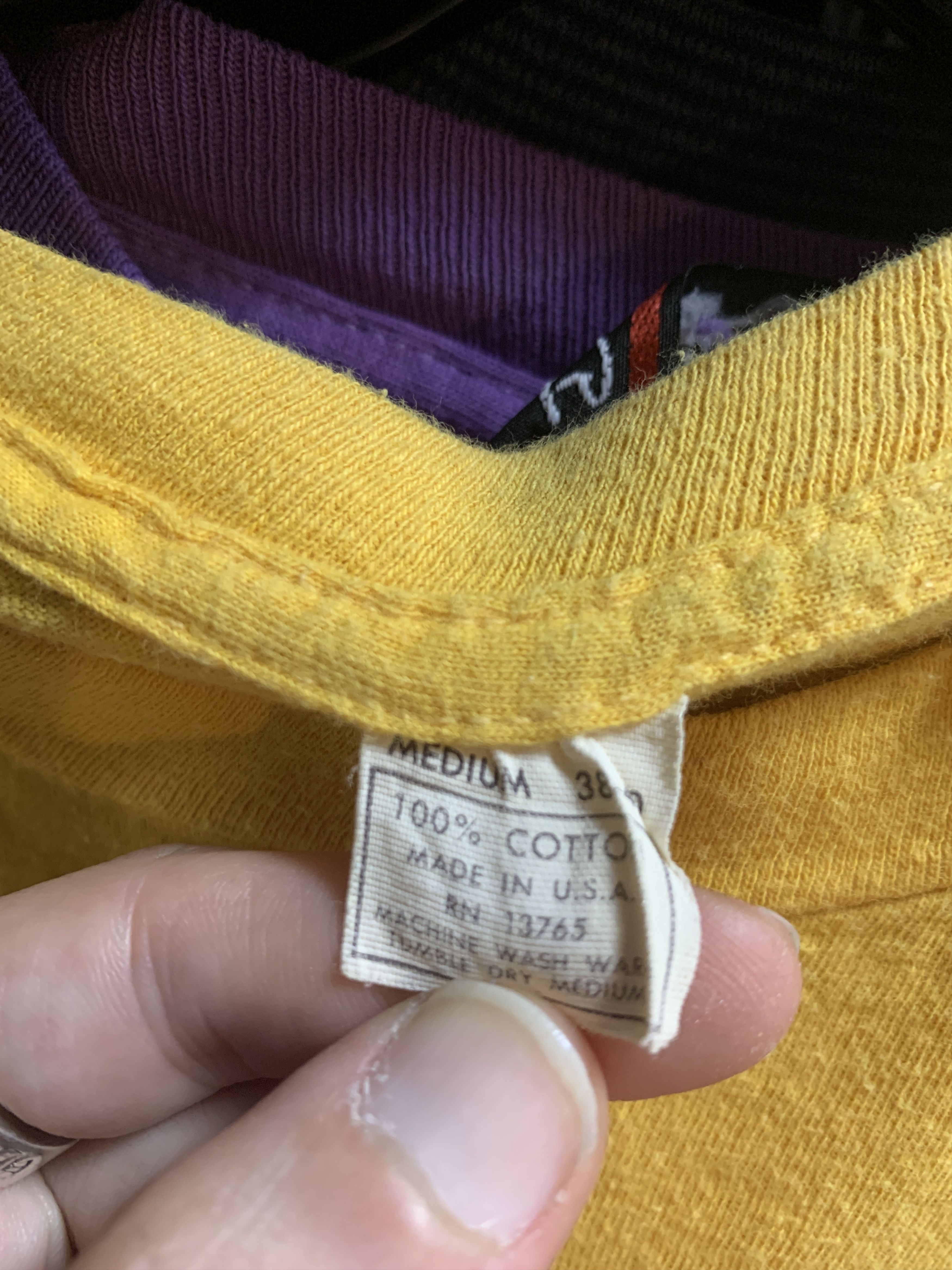 Vintage *RARE* Vintage 1970’s I’m With Stupid Single Stitch T-Shirt Size US M / EU 48-50 / 2 - 3 Thumbnail