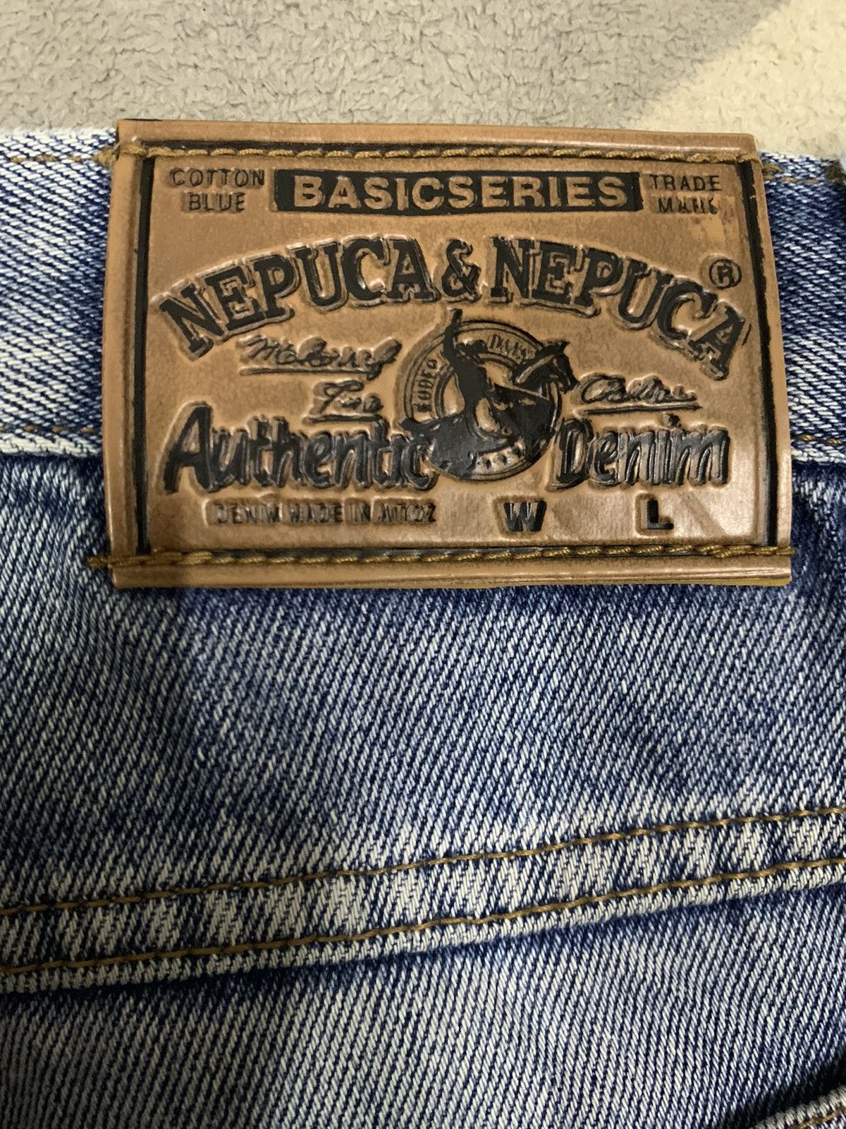 Japanese Brand Vintage Japanese Brand Blue Washed Baggy Distressed Jeans Size US 32 / EU 48 - 14 Thumbnail
